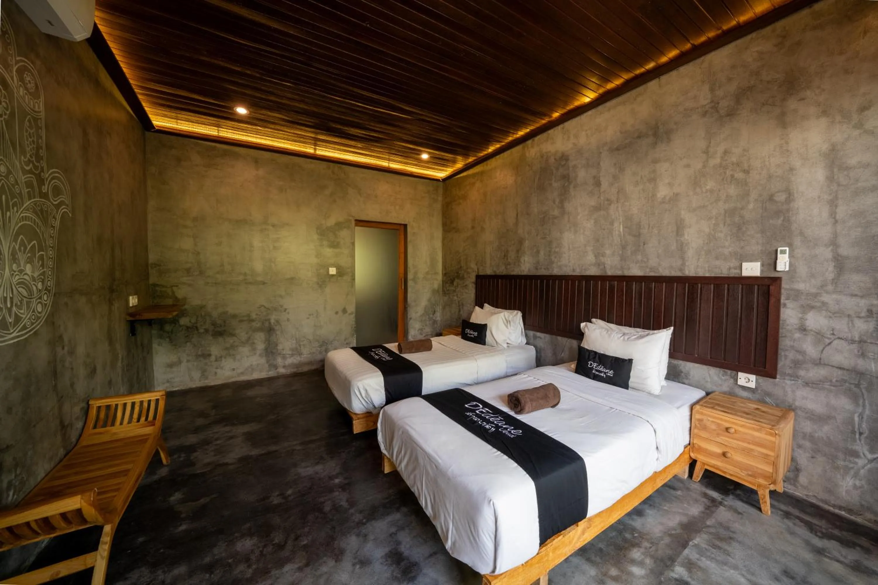 Bed in Dedeane Hotel & Yoga Retreat