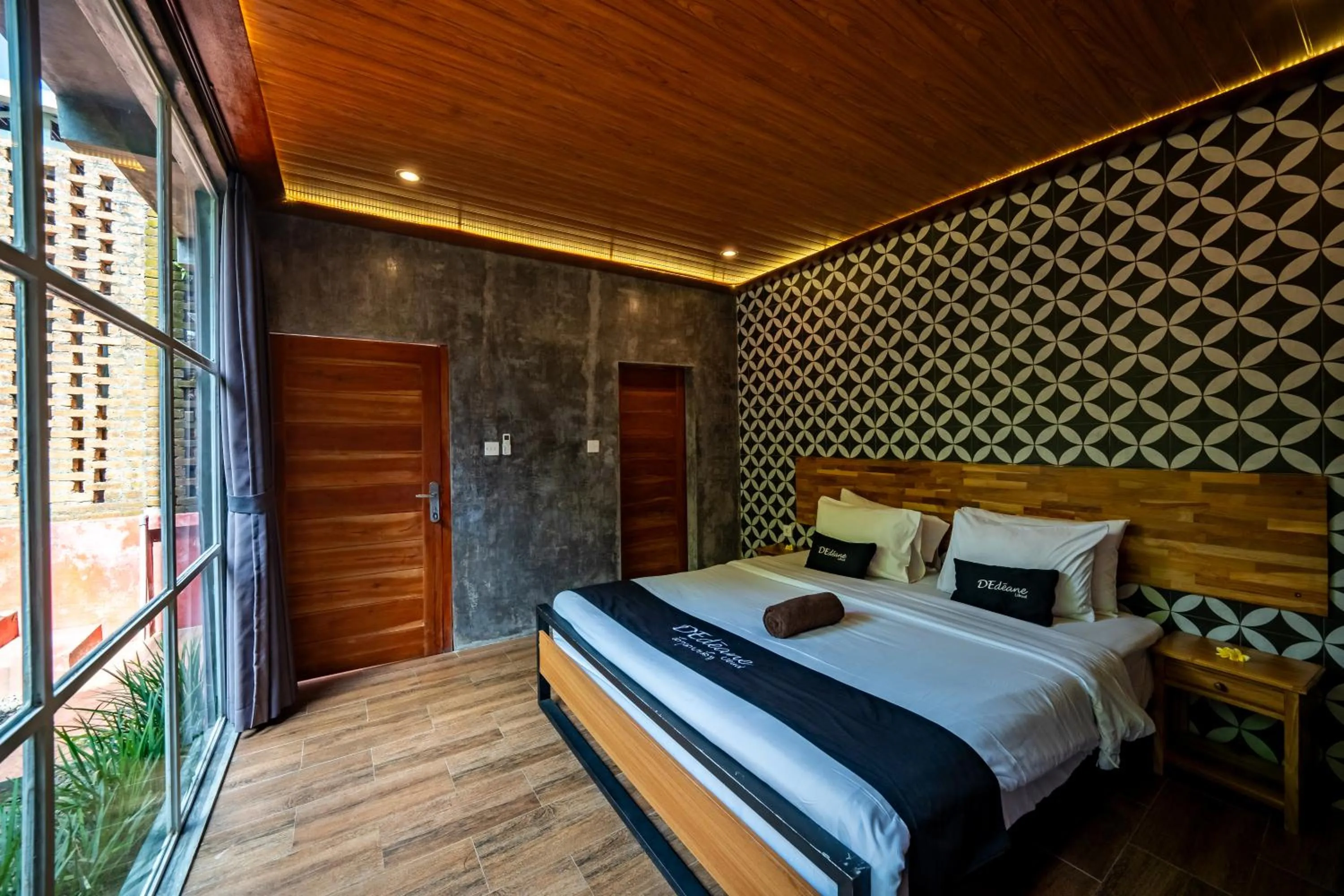 Bed in Dedeane Hotel & Yoga Retreat