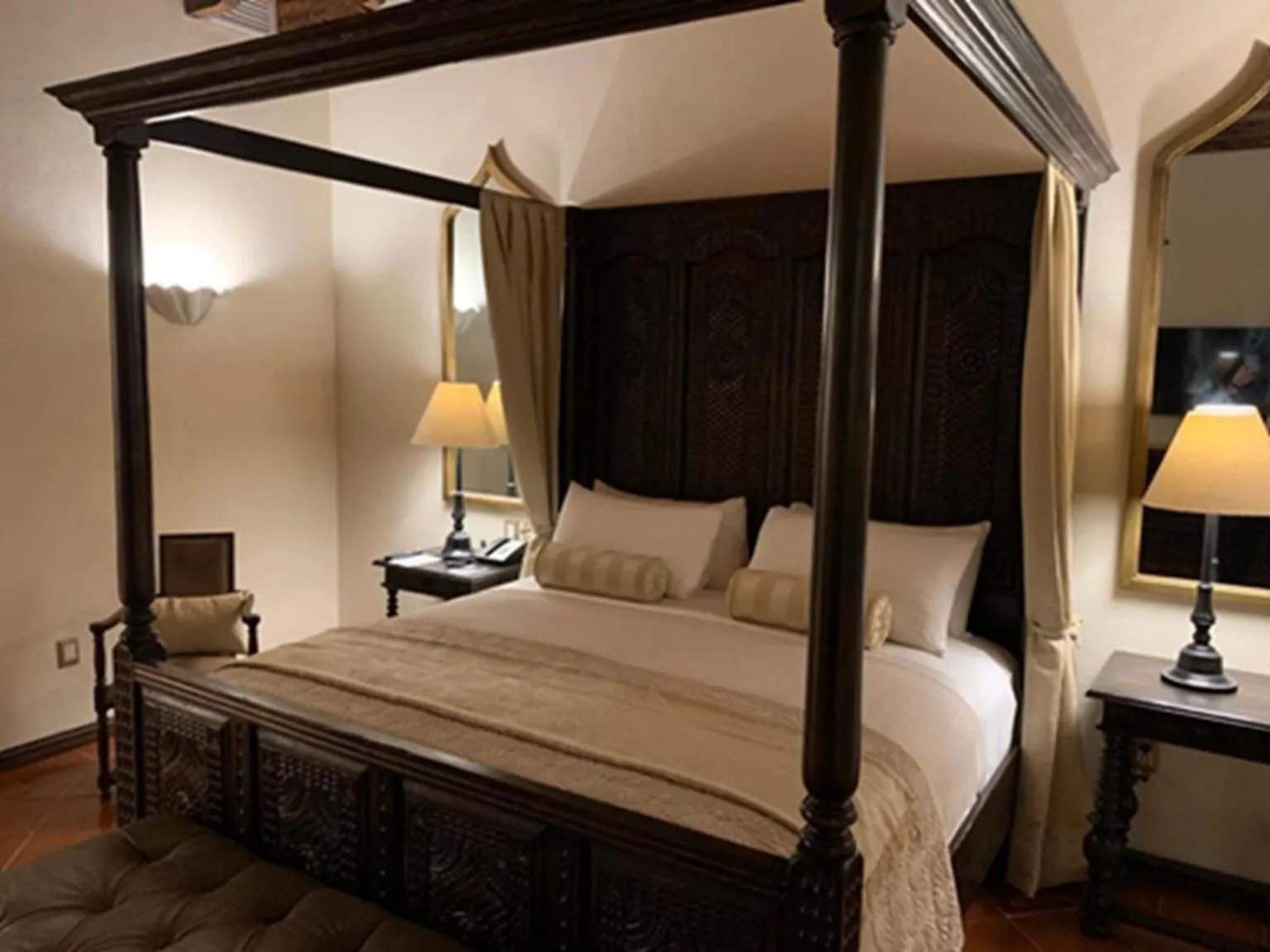 Bedroom, Bed in Villa Antigua