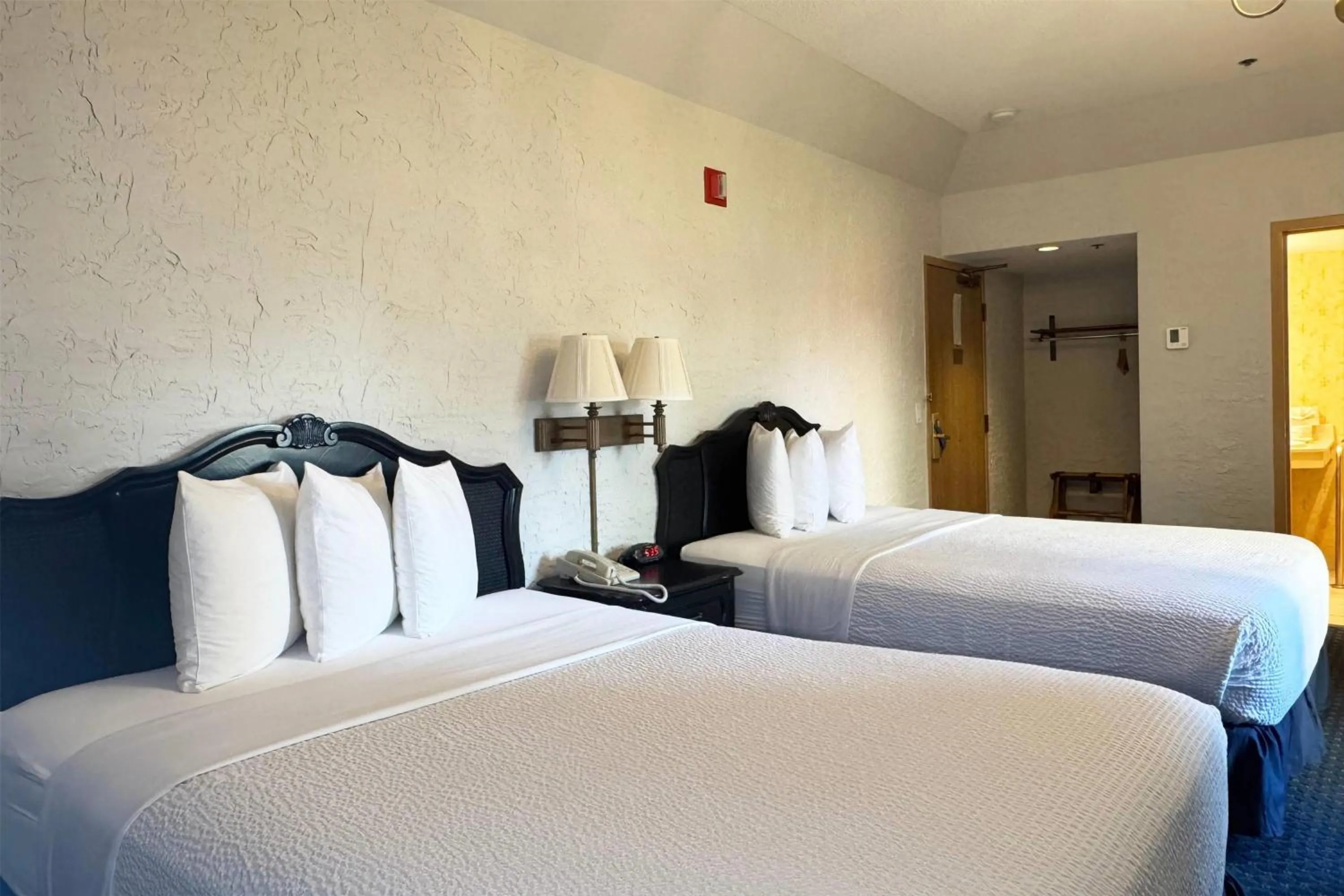 Photo of the whole room, Bed in Chateau Hotel and Conference Center