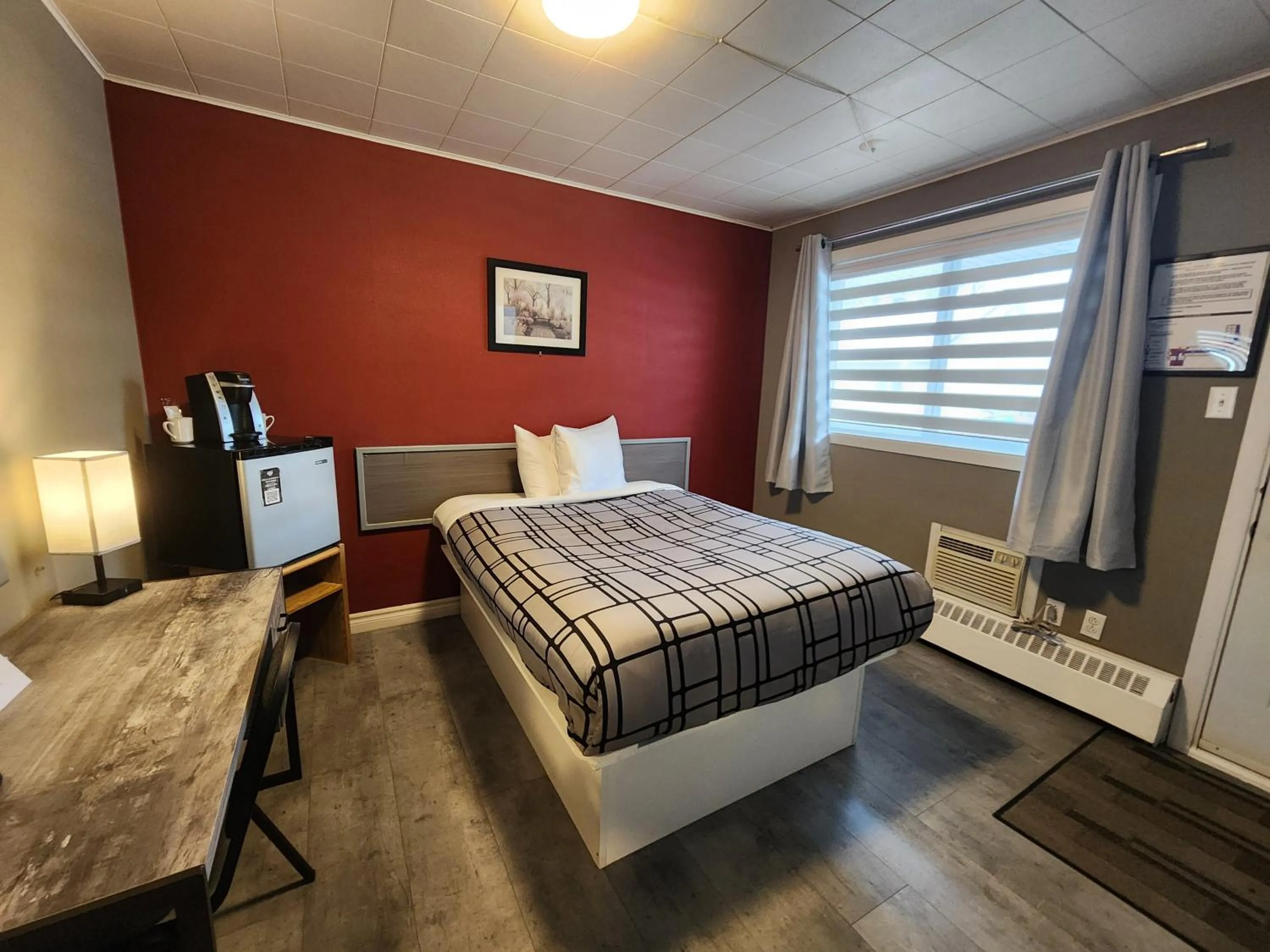 Bed in Motel Le Victo