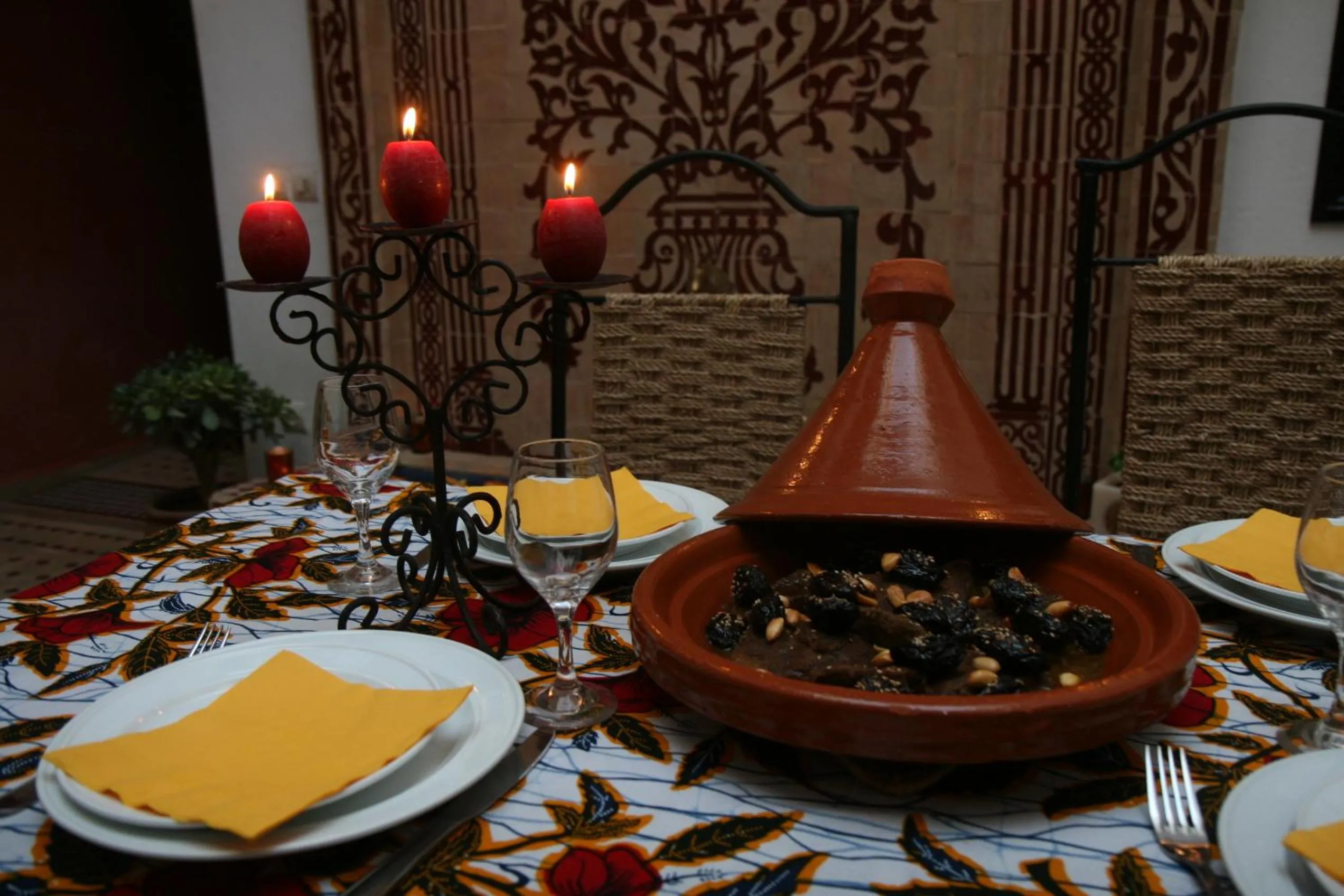 Restaurant/places to eat in Riad Dar Zampa