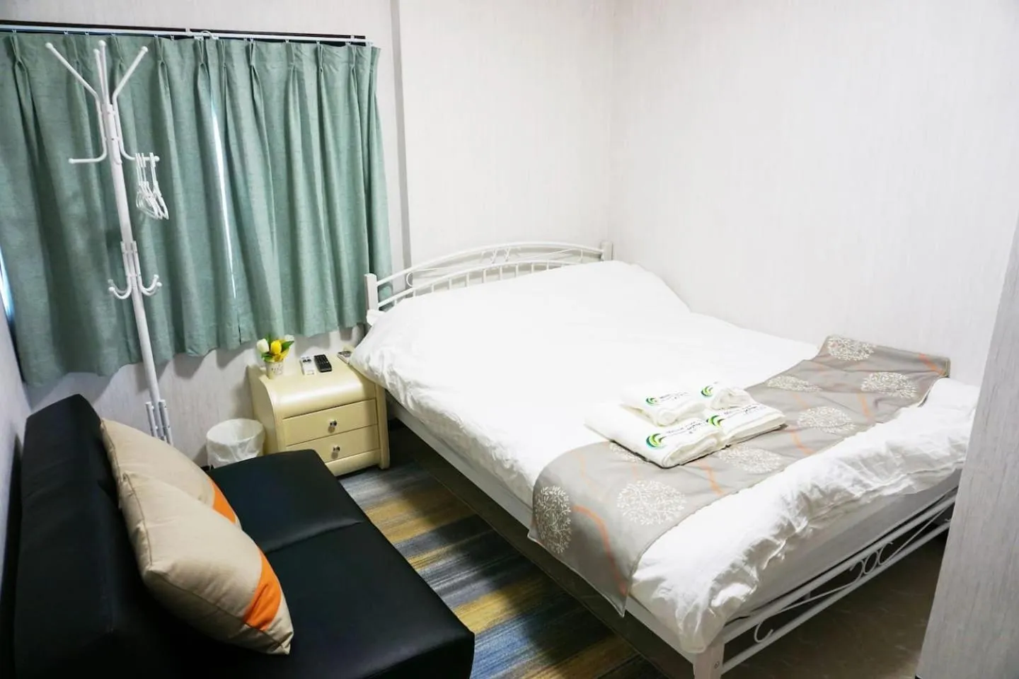 Bed in Mitsuba Guest House