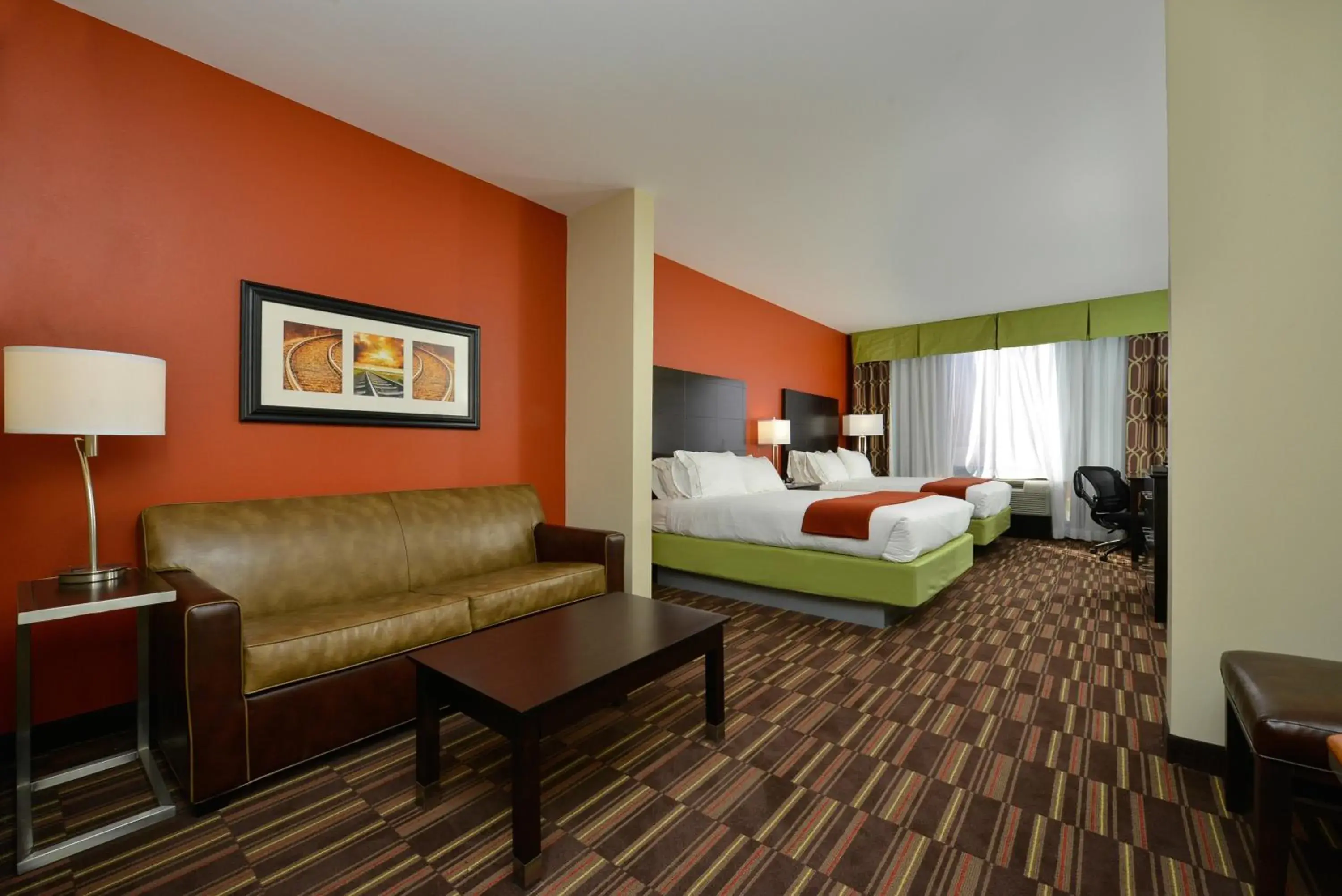Queen Suite with Two Queen Beds in Holiday Inn Express Alva by IHG Queen Suite with Two Queen Beds in Holiday Inn Express Alva by IHG