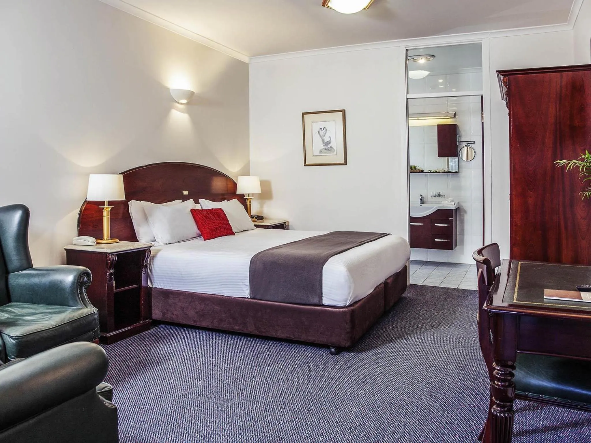 Bedroom, Bed in Mercure Ballarat Hotel & Convention Centre