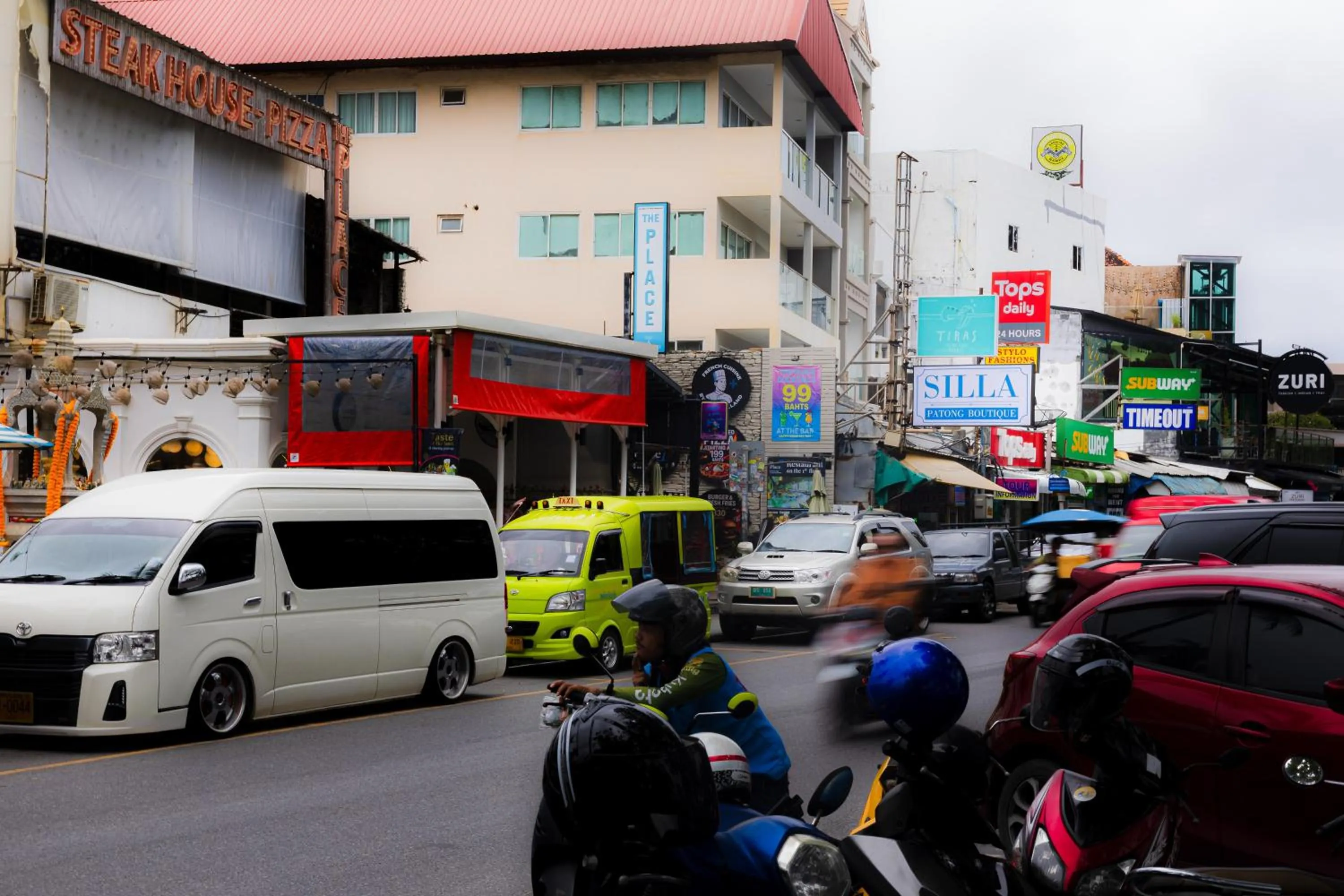 Property building in Silla Patong Boutique - Beach Walk Access