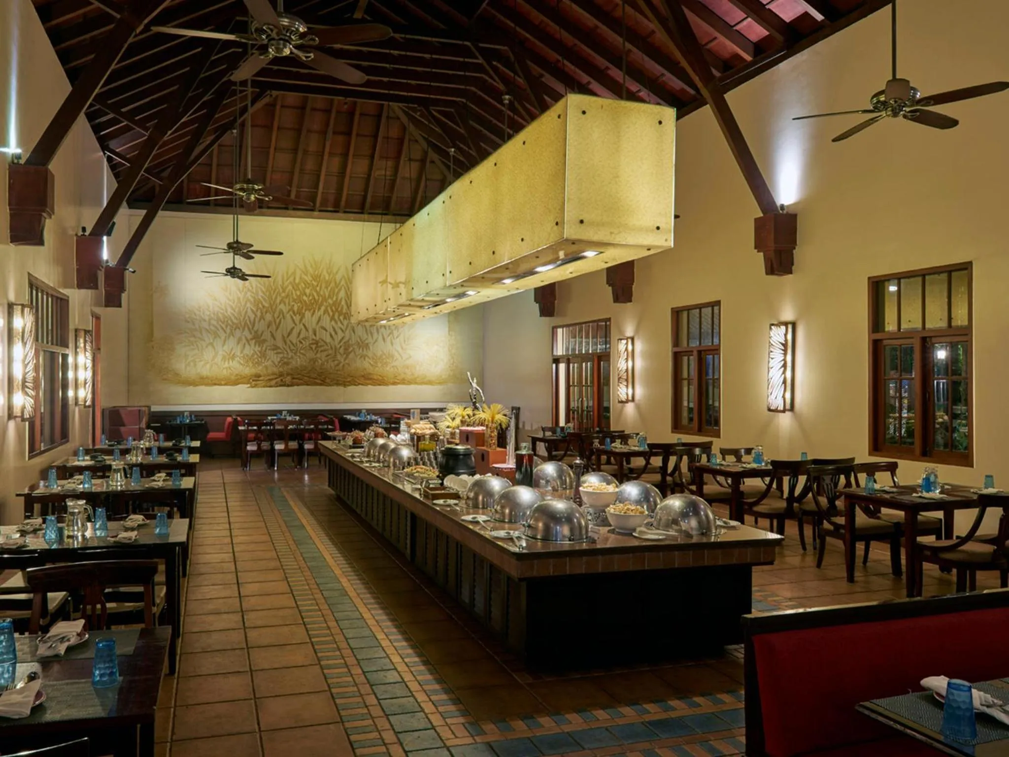 Restaurant/places to eat in Club Mahindra Madikeri, Coorg
