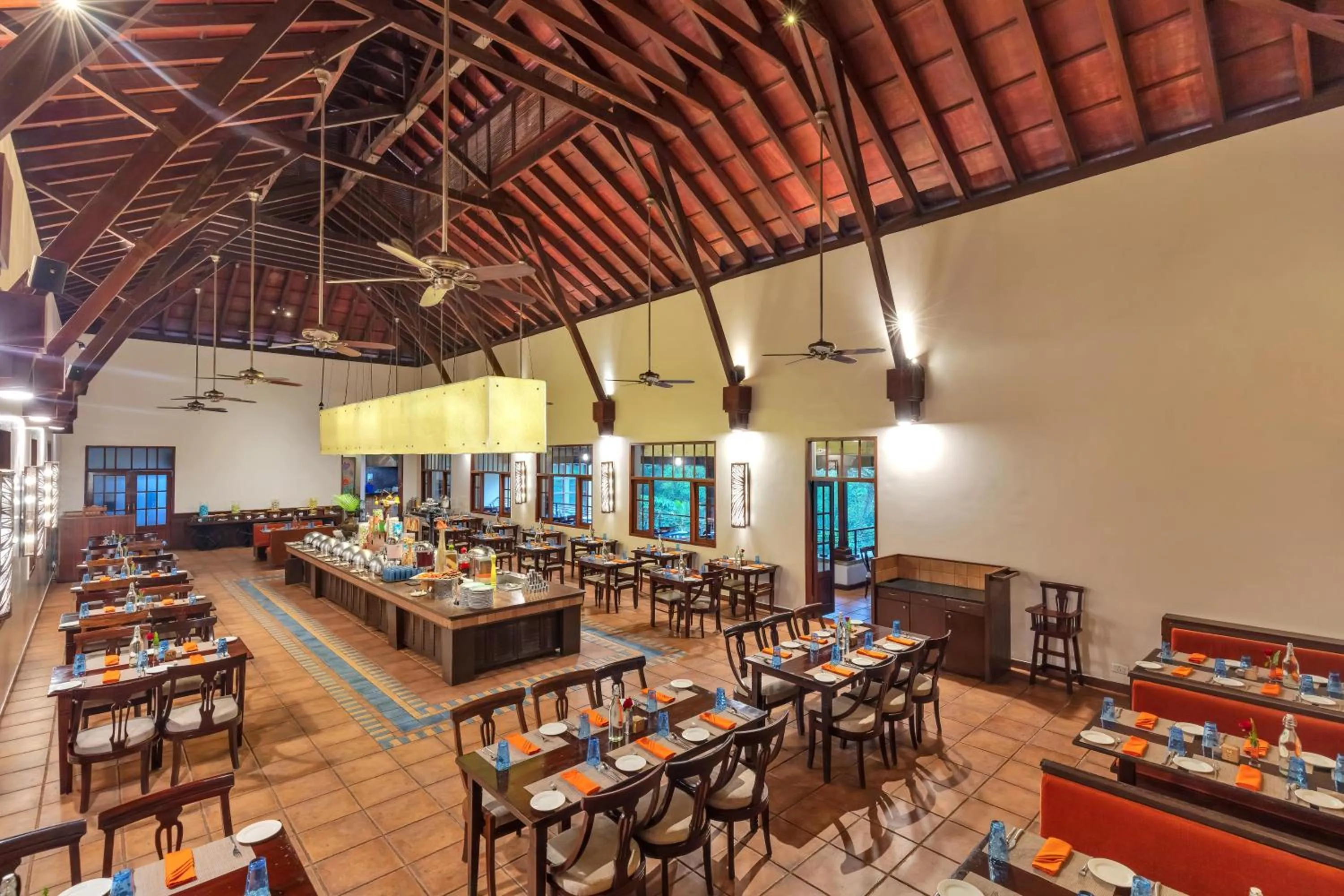 Restaurant/places to eat in Club Mahindra Madikeri, Coorg
