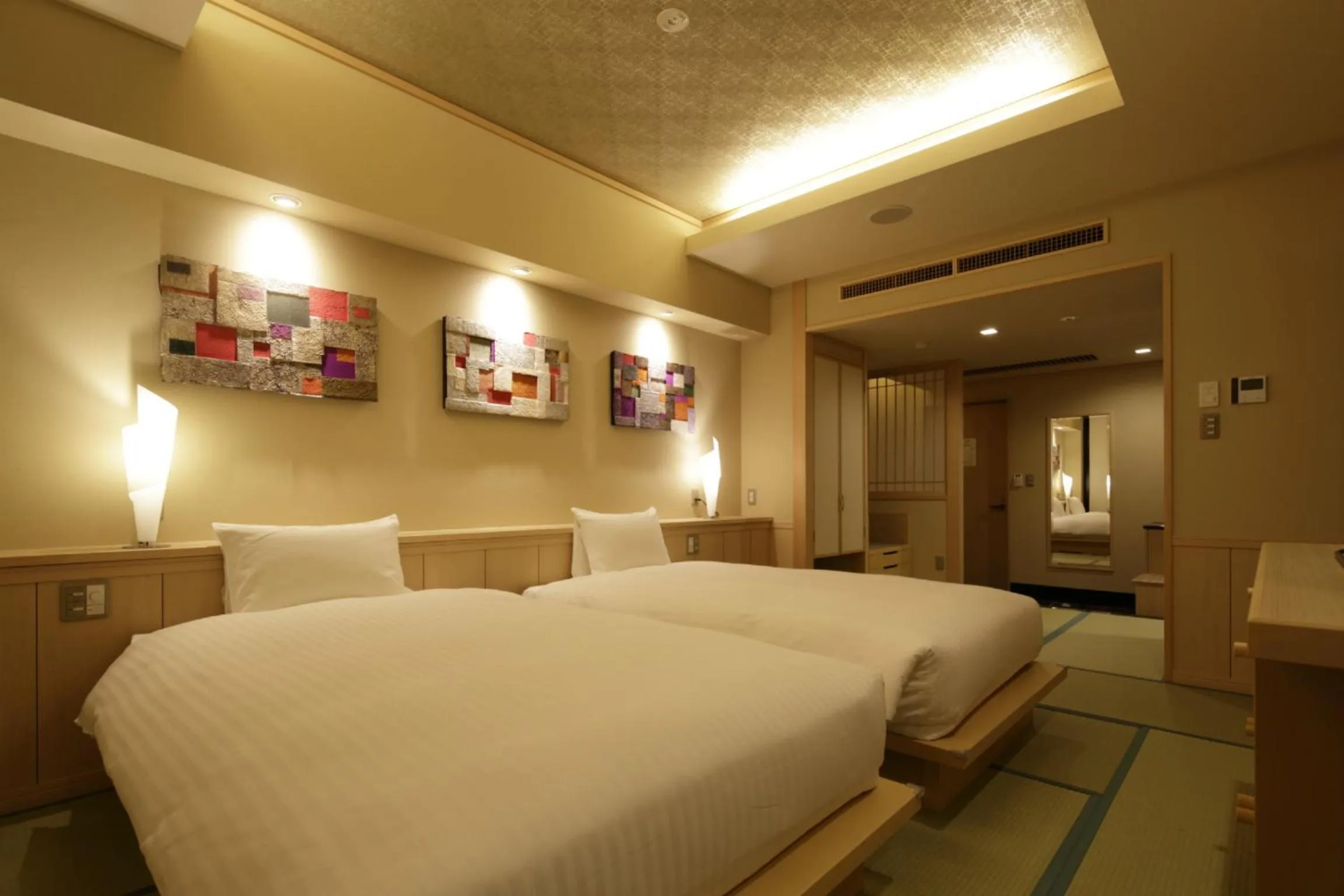 Photo of the whole room, Bed in Fujikawaguchiko Onsen Konanso