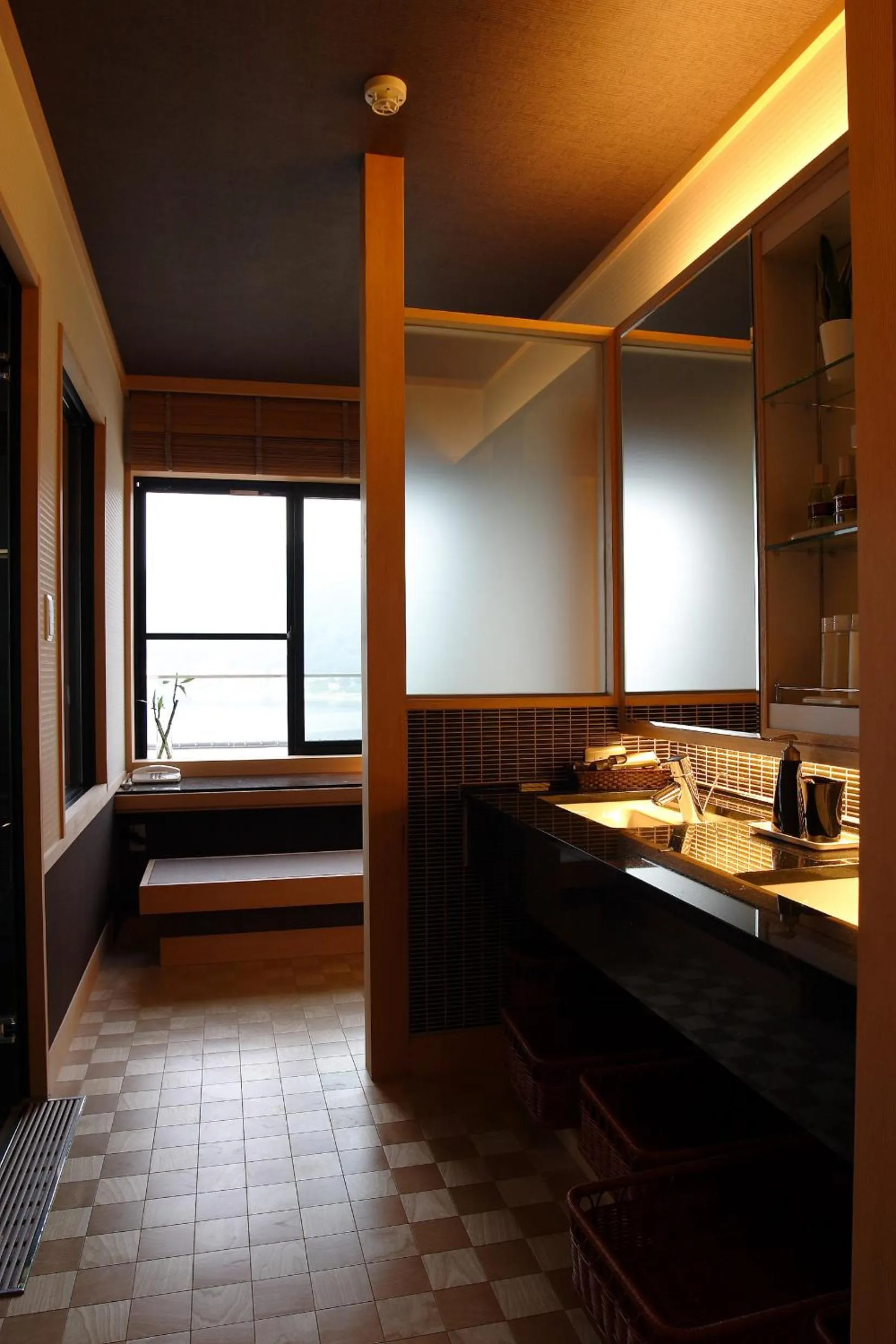 Bathroom, Bed in Fujikawaguchiko Onsen Konanso