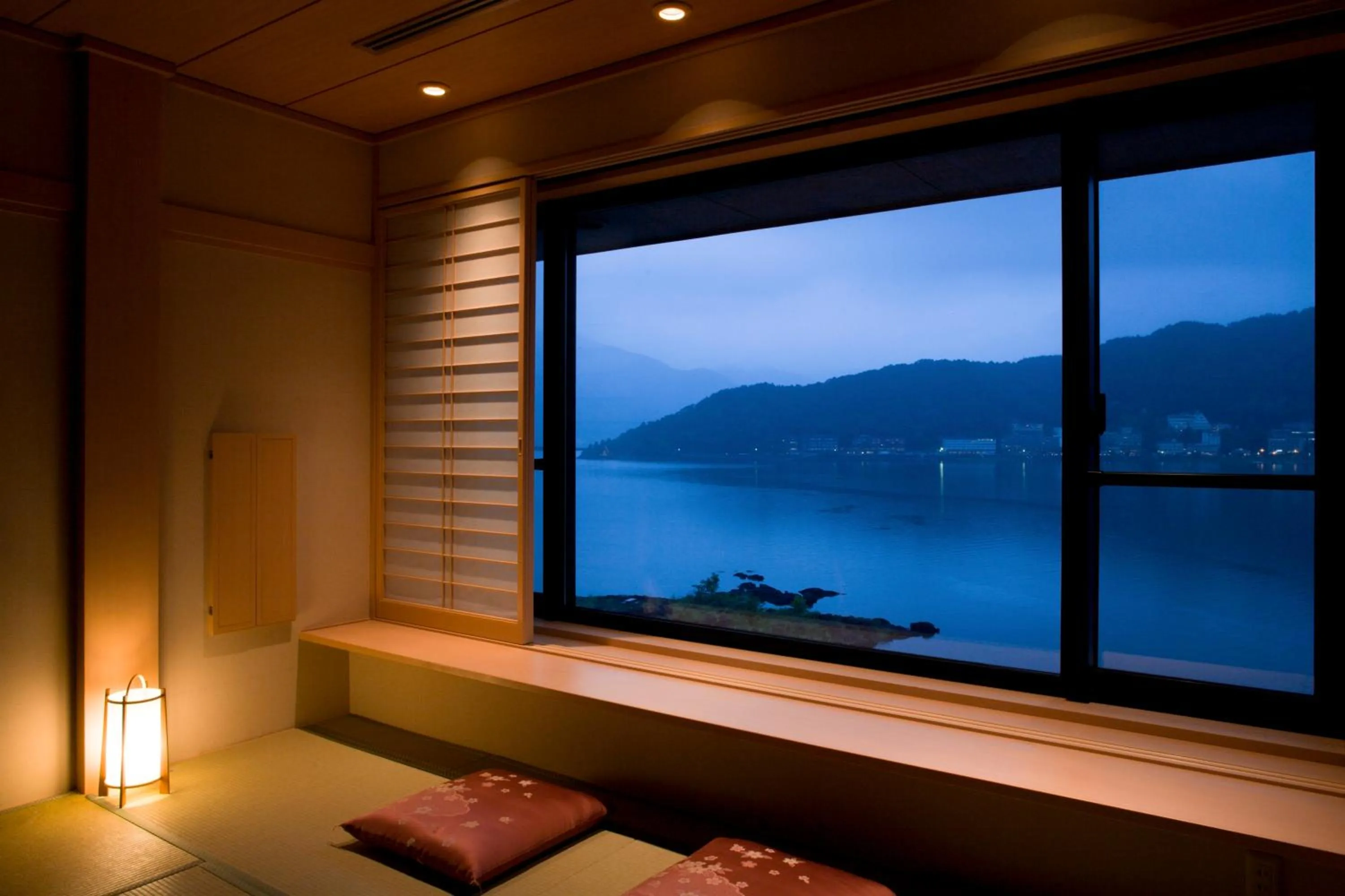 Seating area in Fujikawaguchiko Onsen Konanso