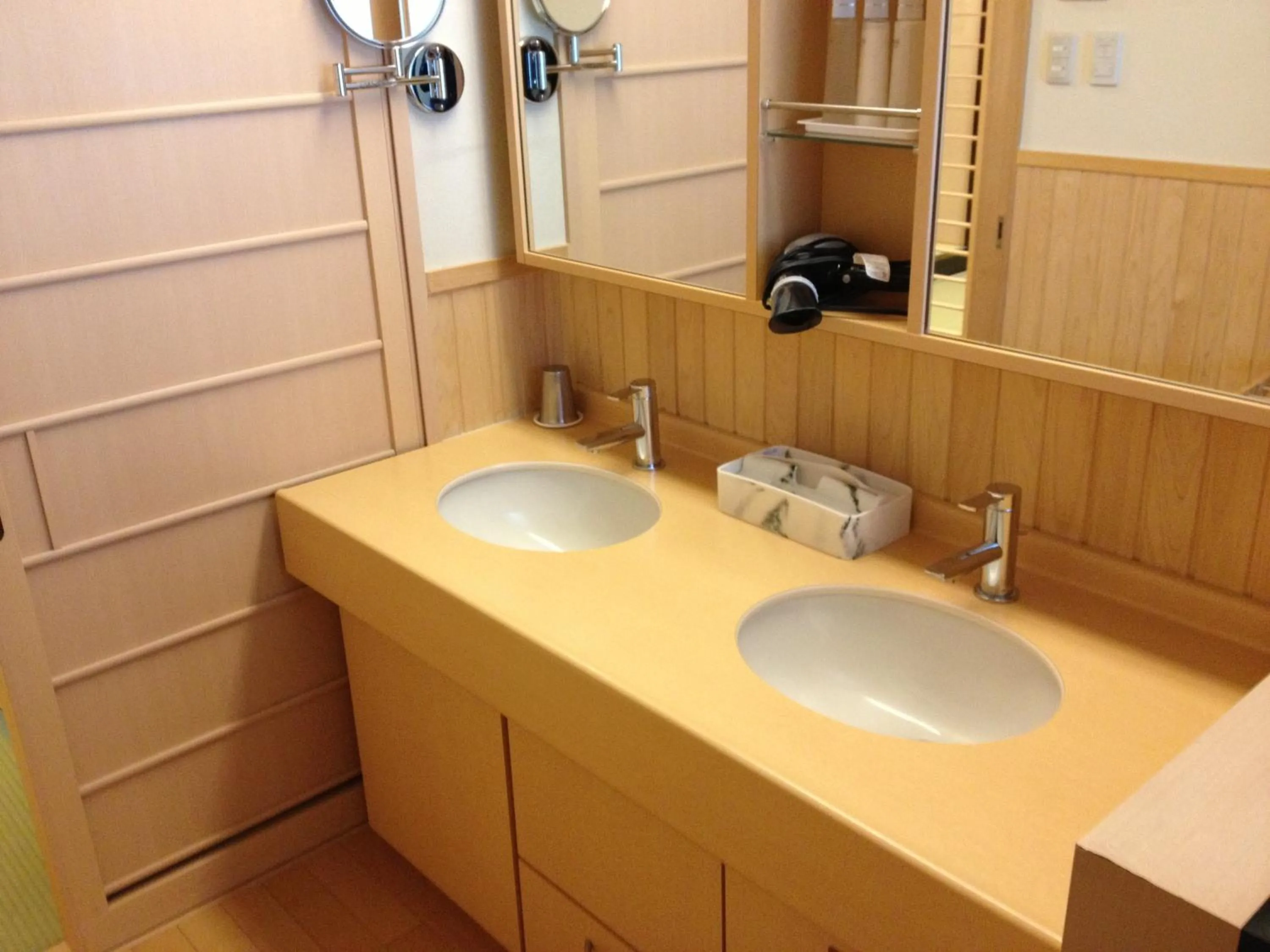 Bathroom in Fujikawaguchiko Onsen Konanso