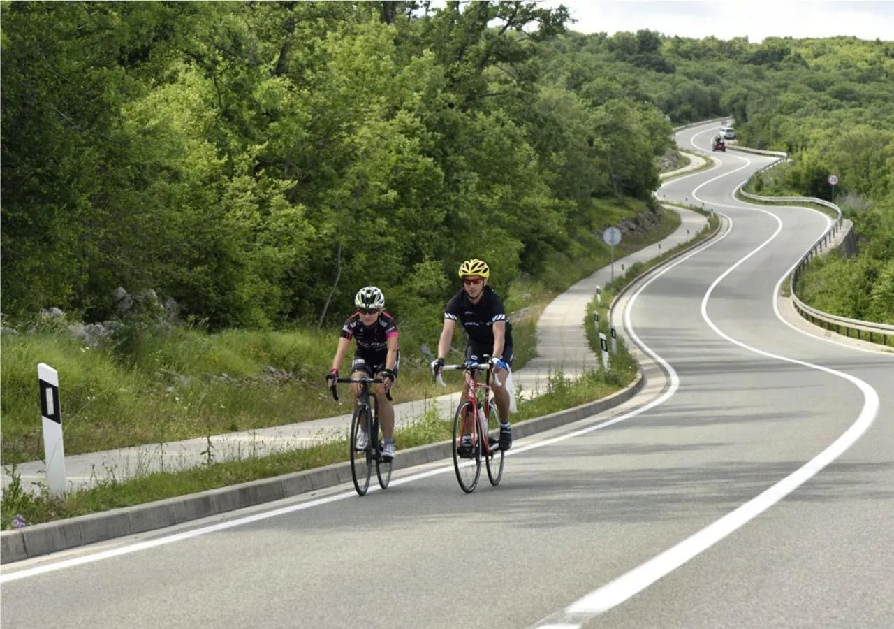 Cycling in Magal Maradiso Hotel by Aminess