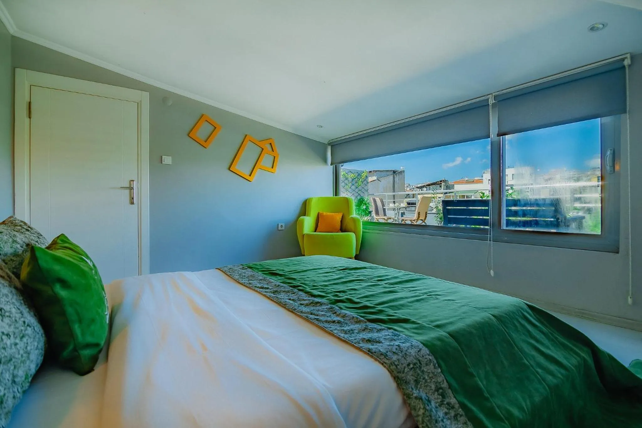 Bed in Galataport Flat Company