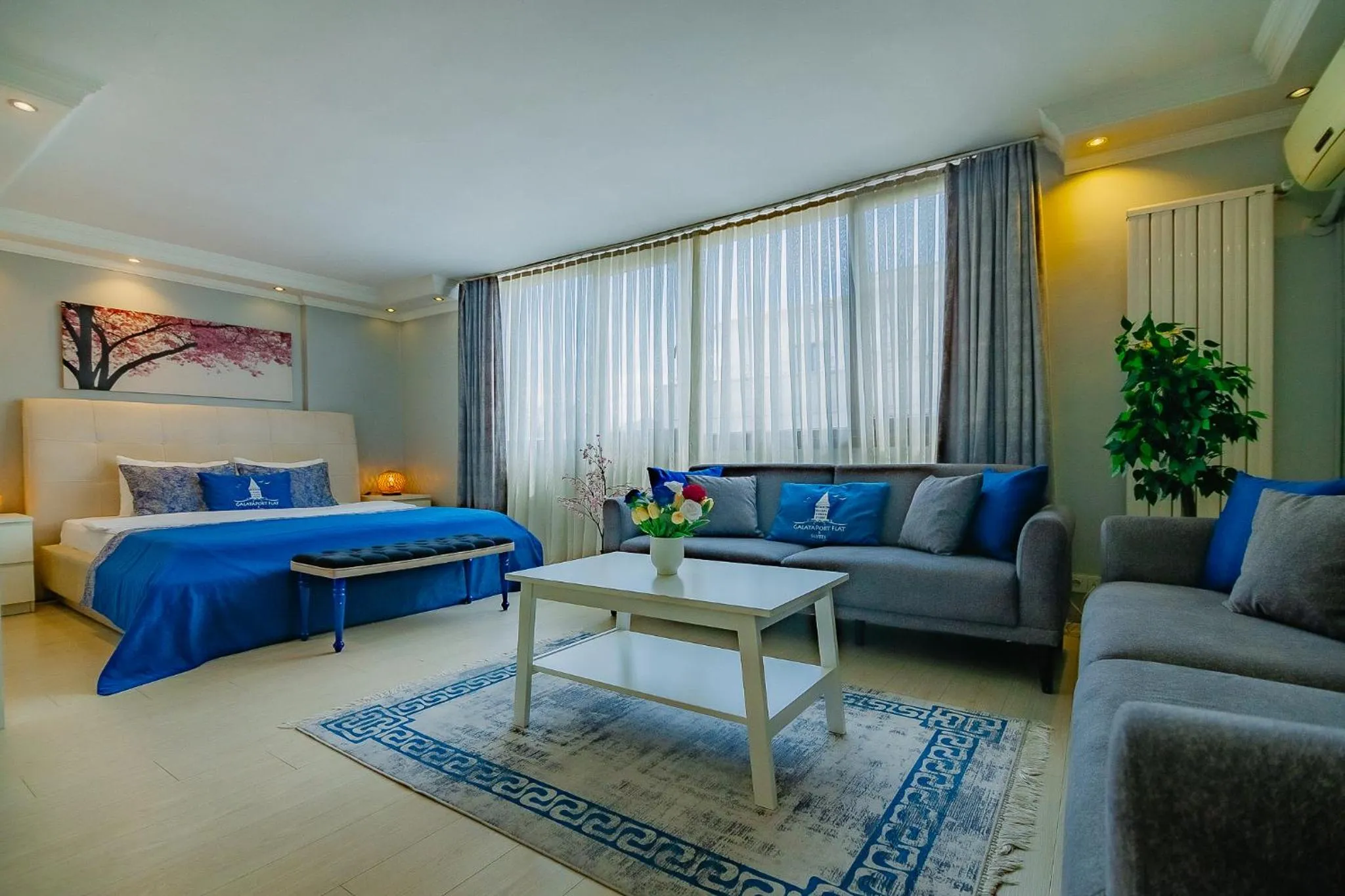 Bed in Galataport Flat Company