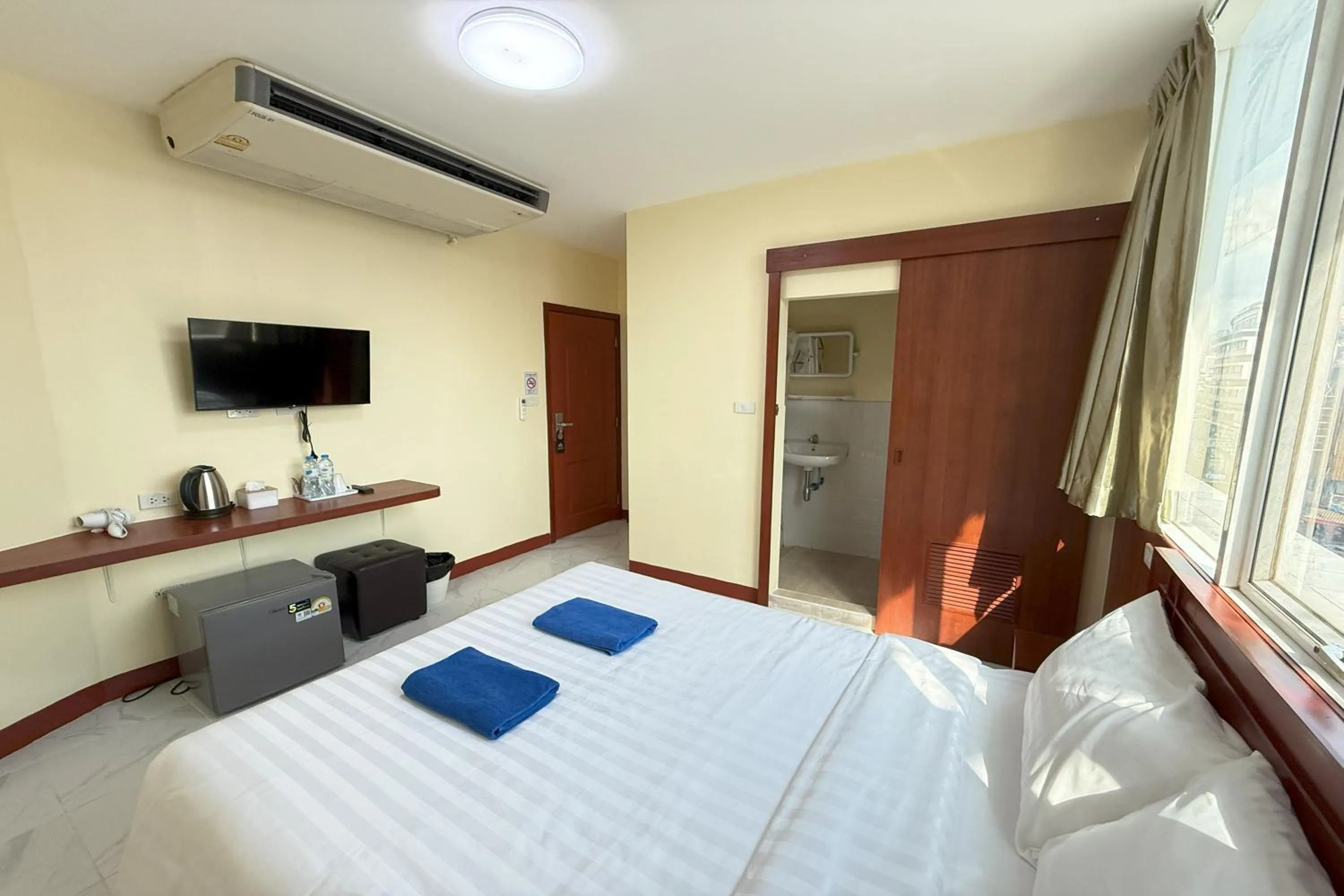 Bedroom, Bed in Scala Hostel