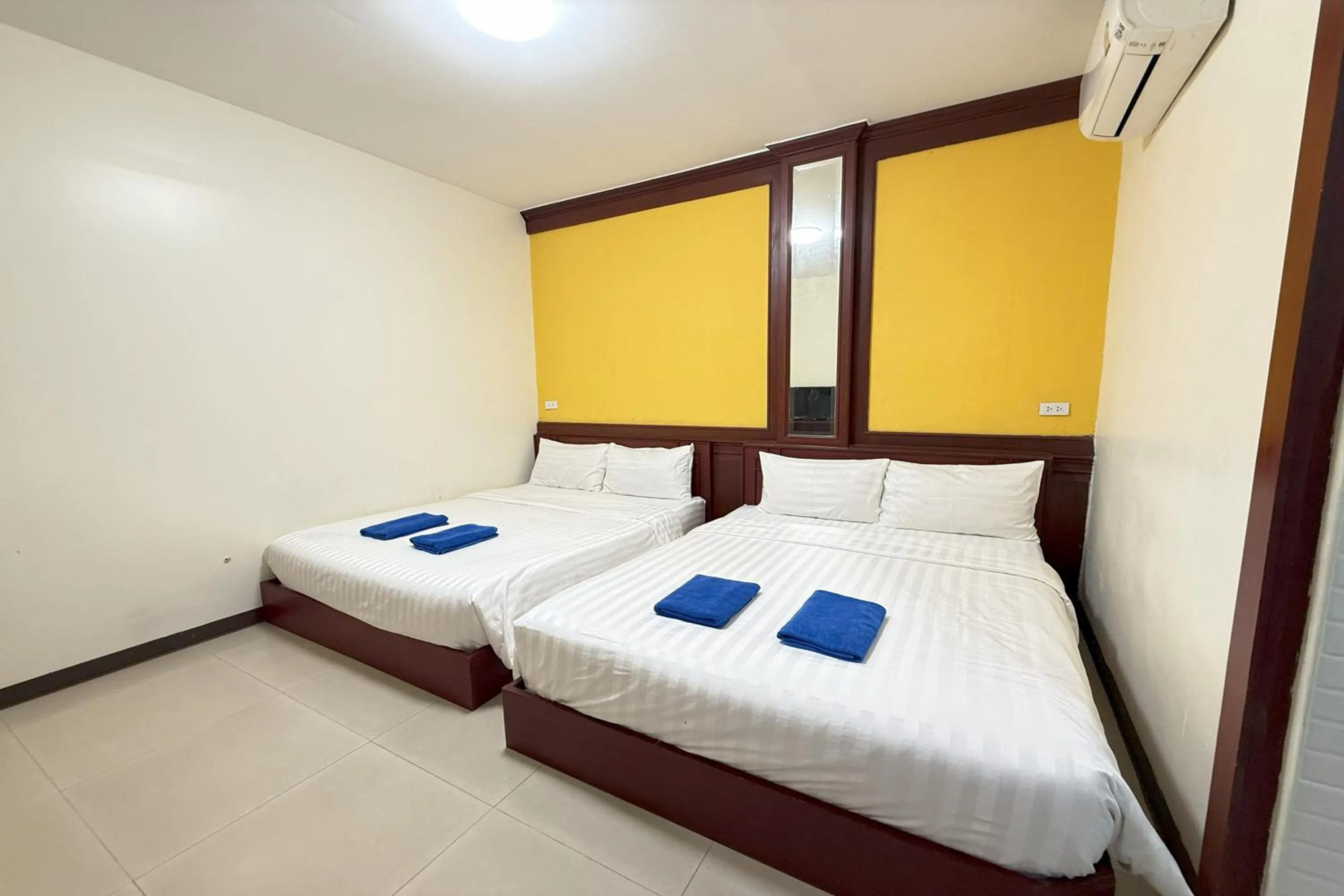 Photo of the whole room, Bed in Scala Hostel