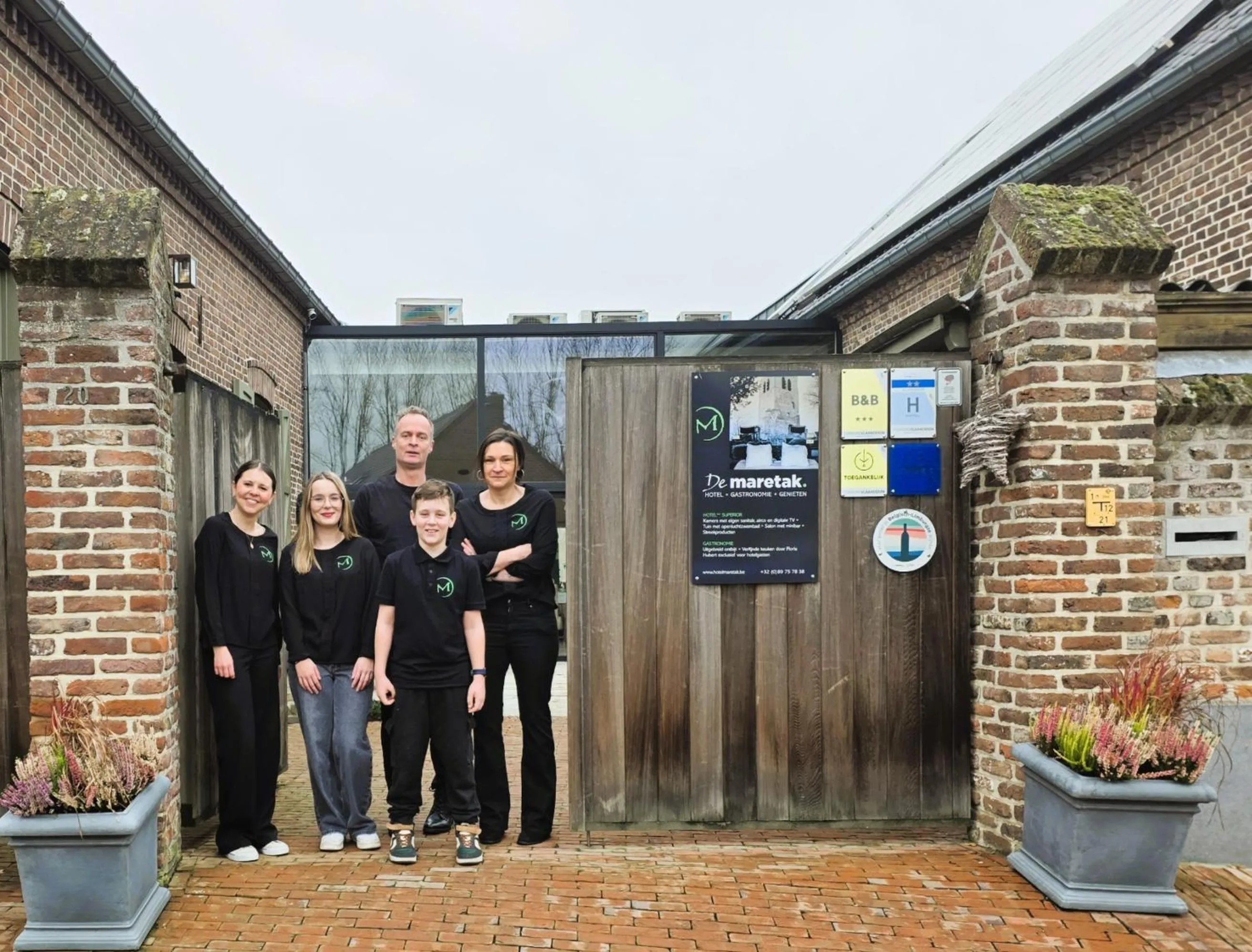 Staff in Hotel De Maretak