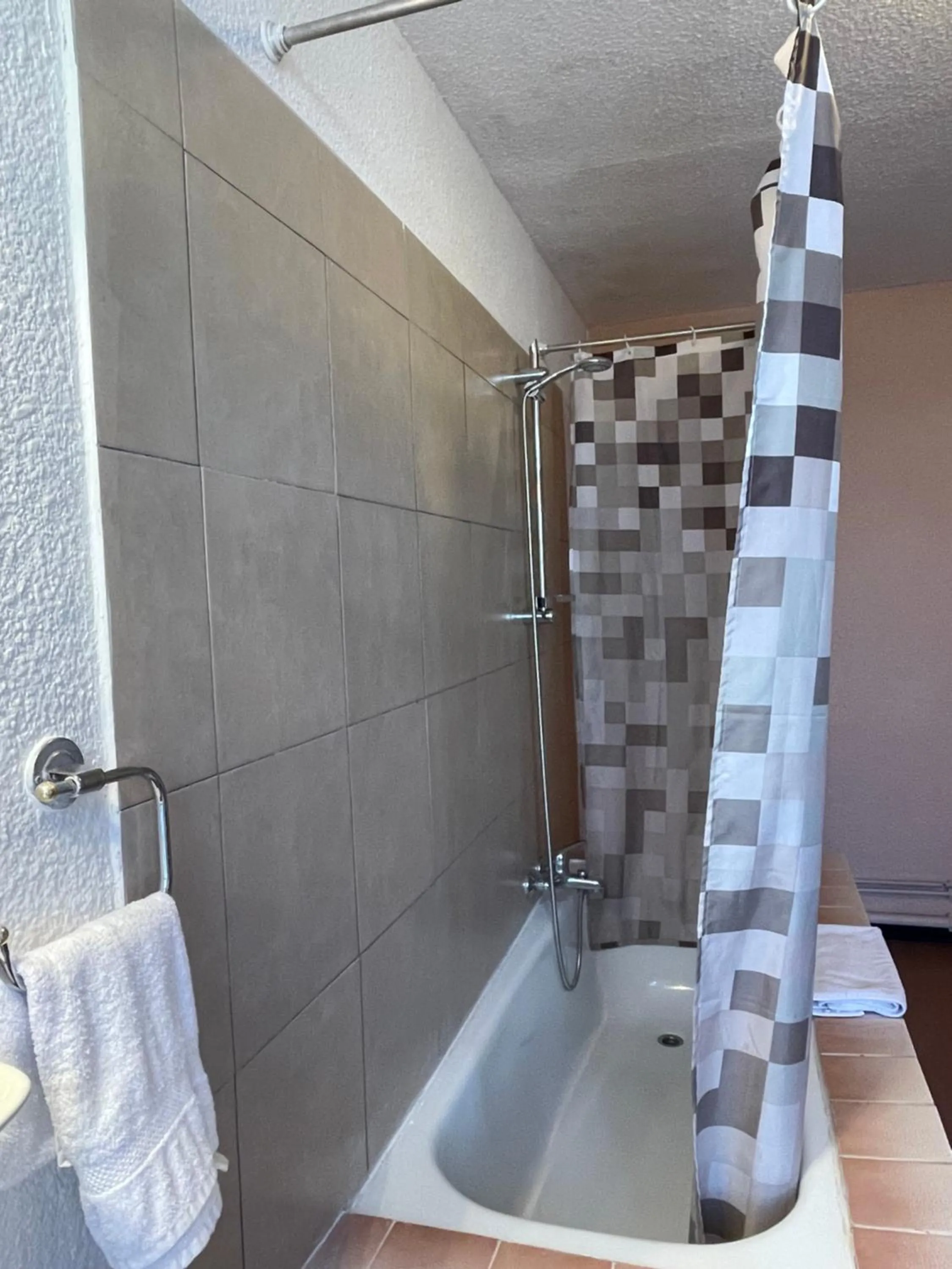 Bathroom in Hotel Alexander