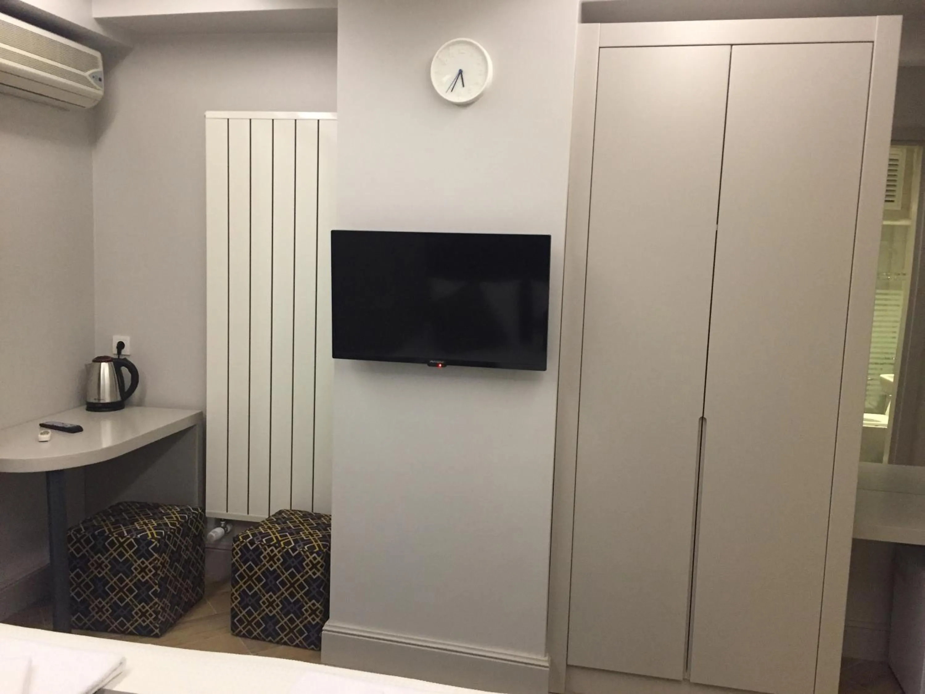 TV and multimedia in KONAK BELLA 3