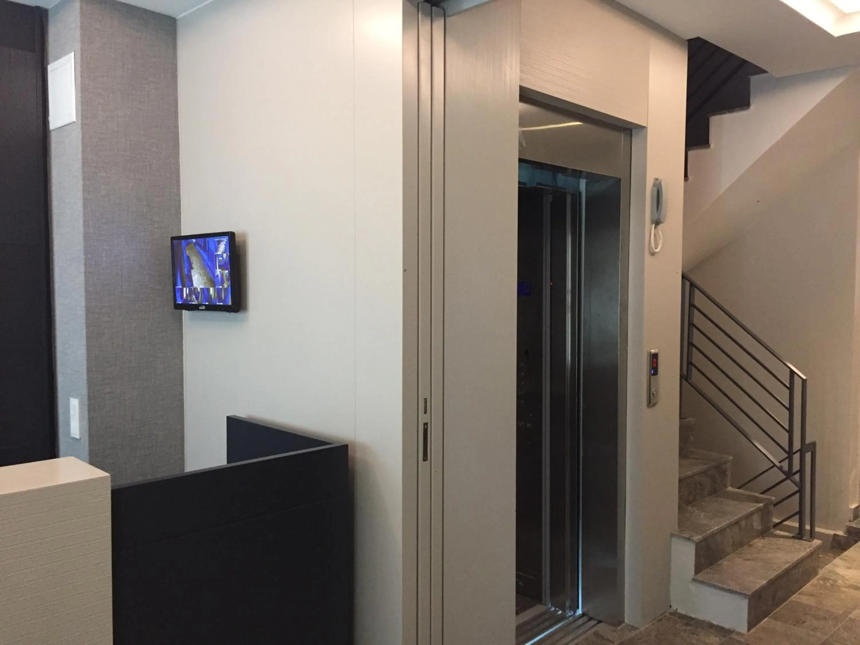 elevator in KONAK BELLA 3