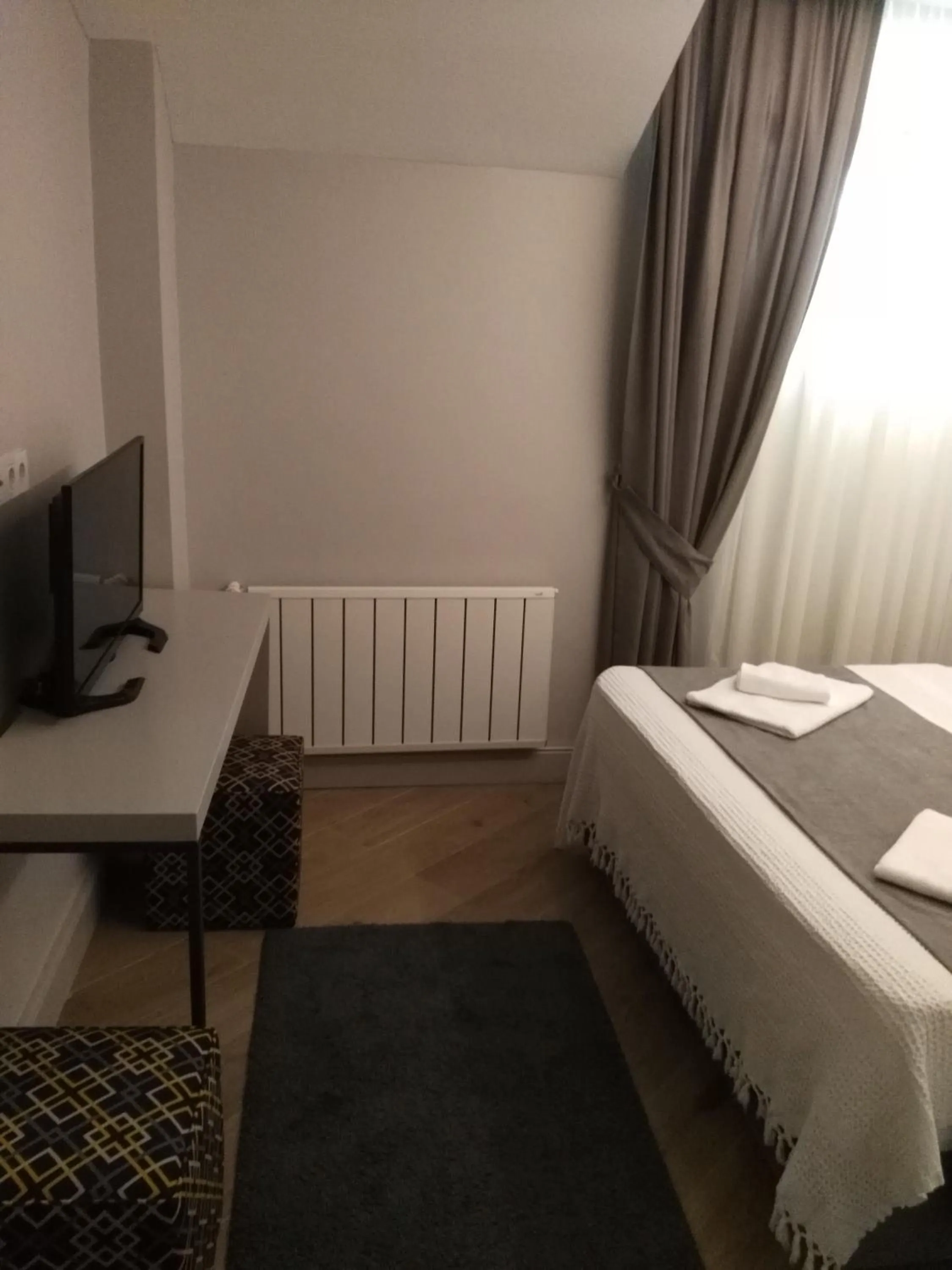 Bed in KONAK BELLA 3