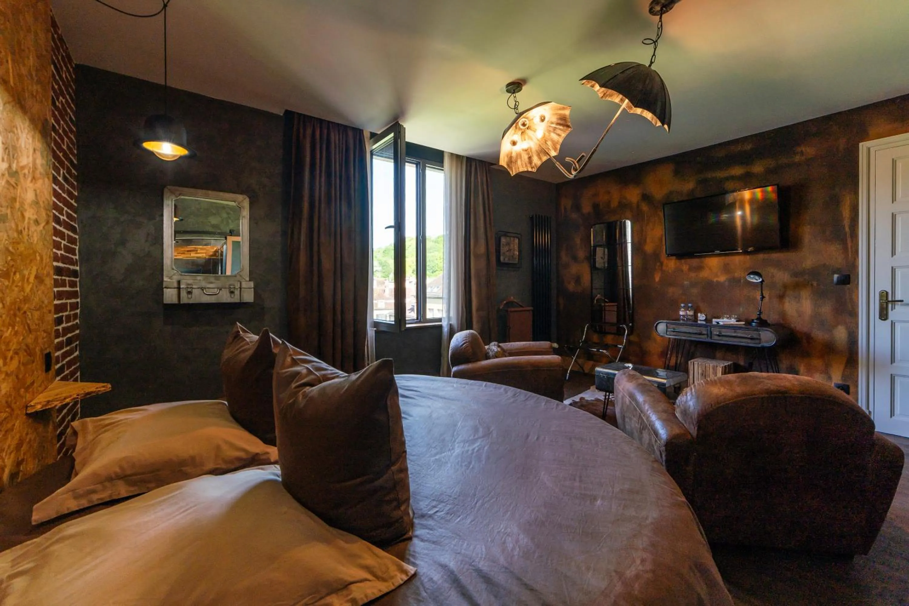 Seating area, Bed in Les Étoiles