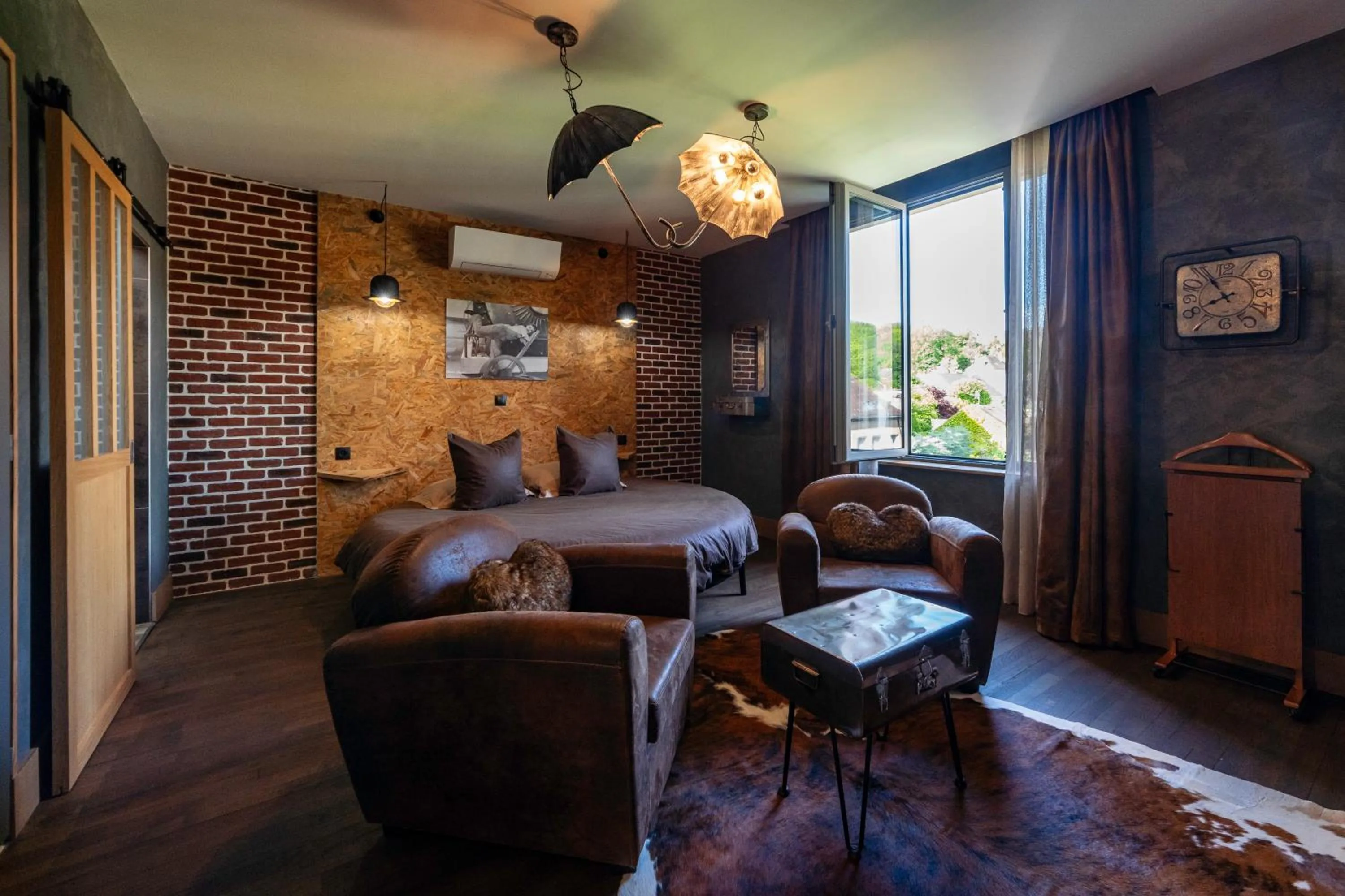 Photo of the whole room, Bed in Les Étoiles