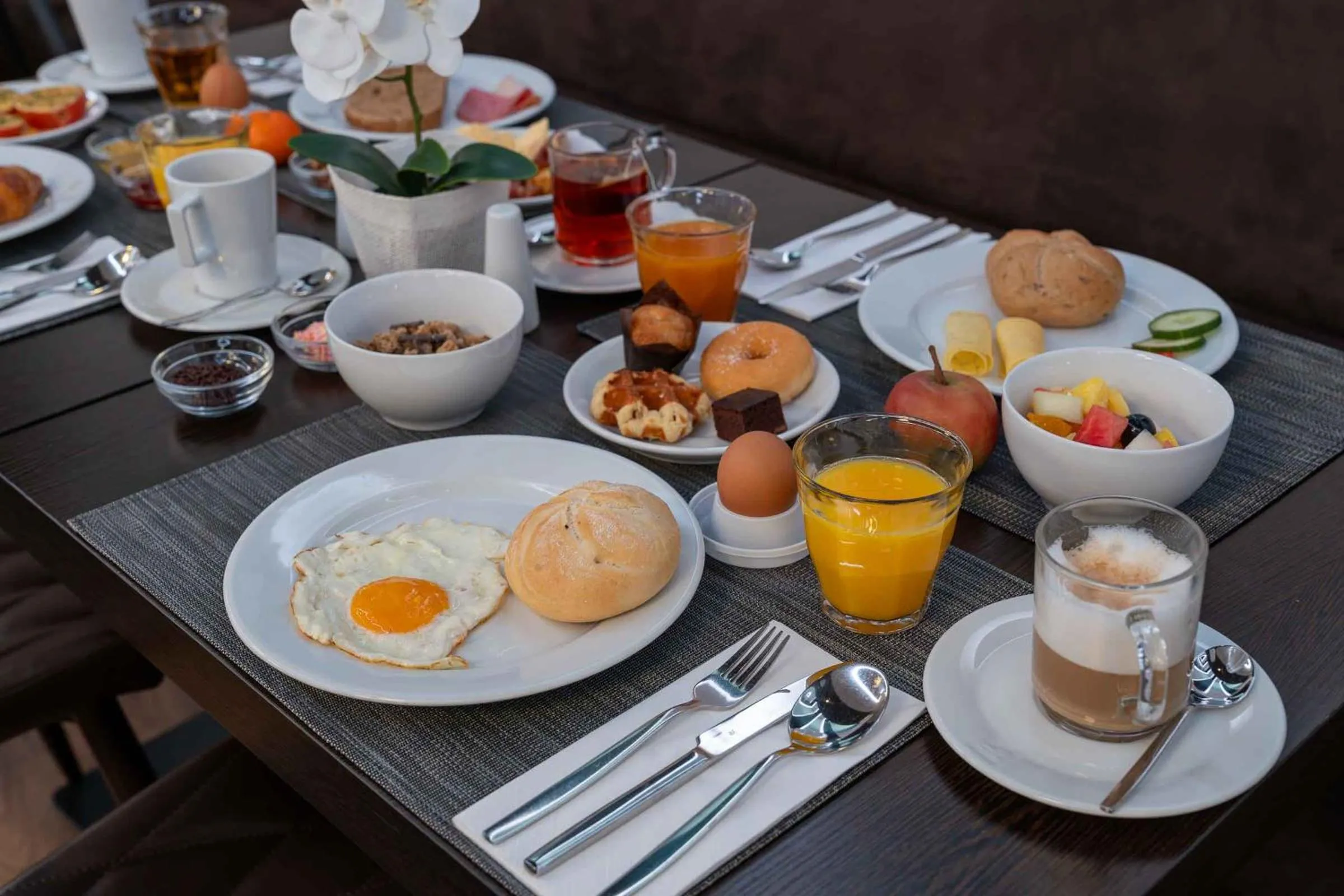 Breakfast in PLAZA Premium Den Haag City Center
