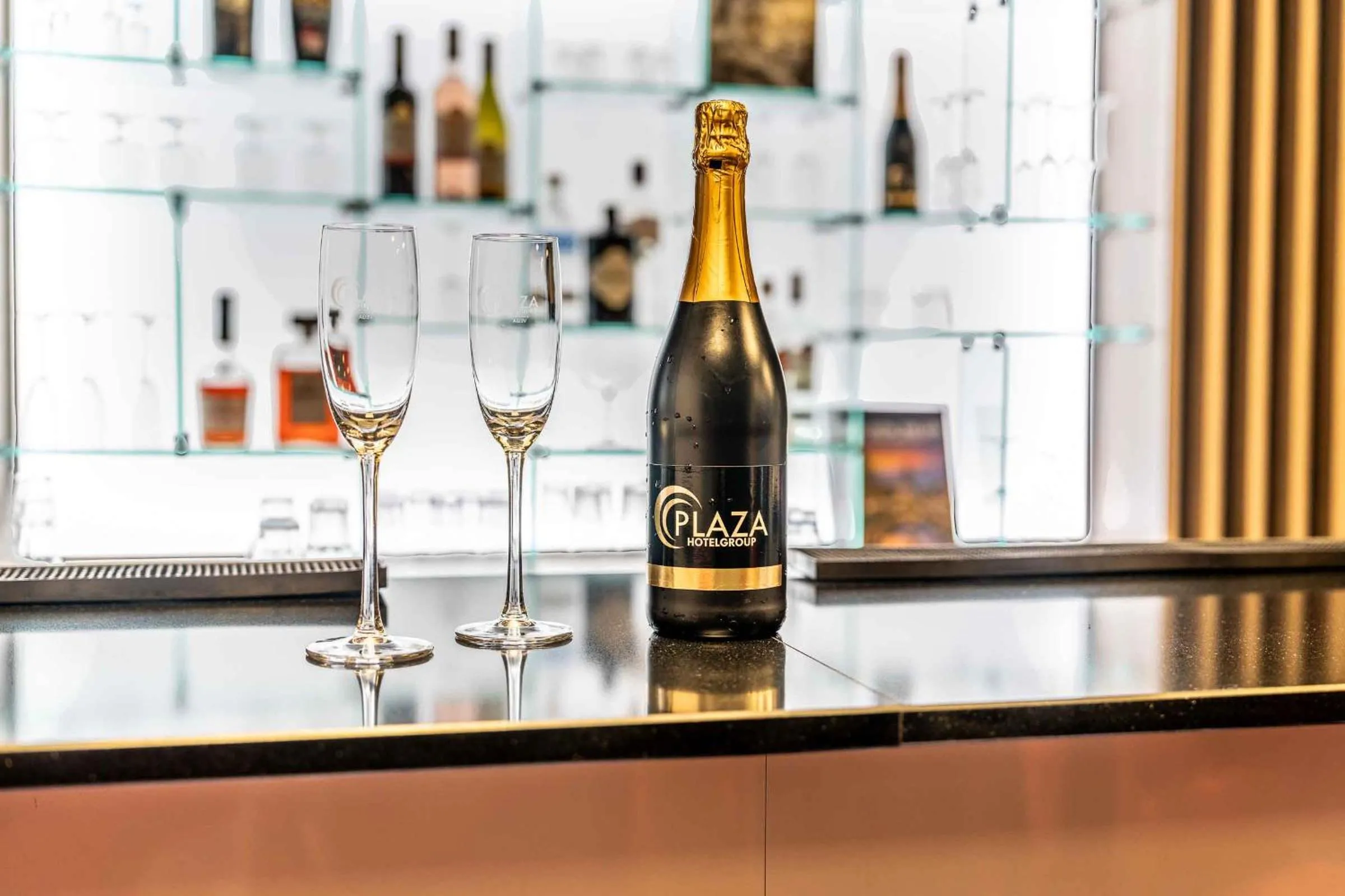 Drinks in PLAZA Premium Den Haag City Center