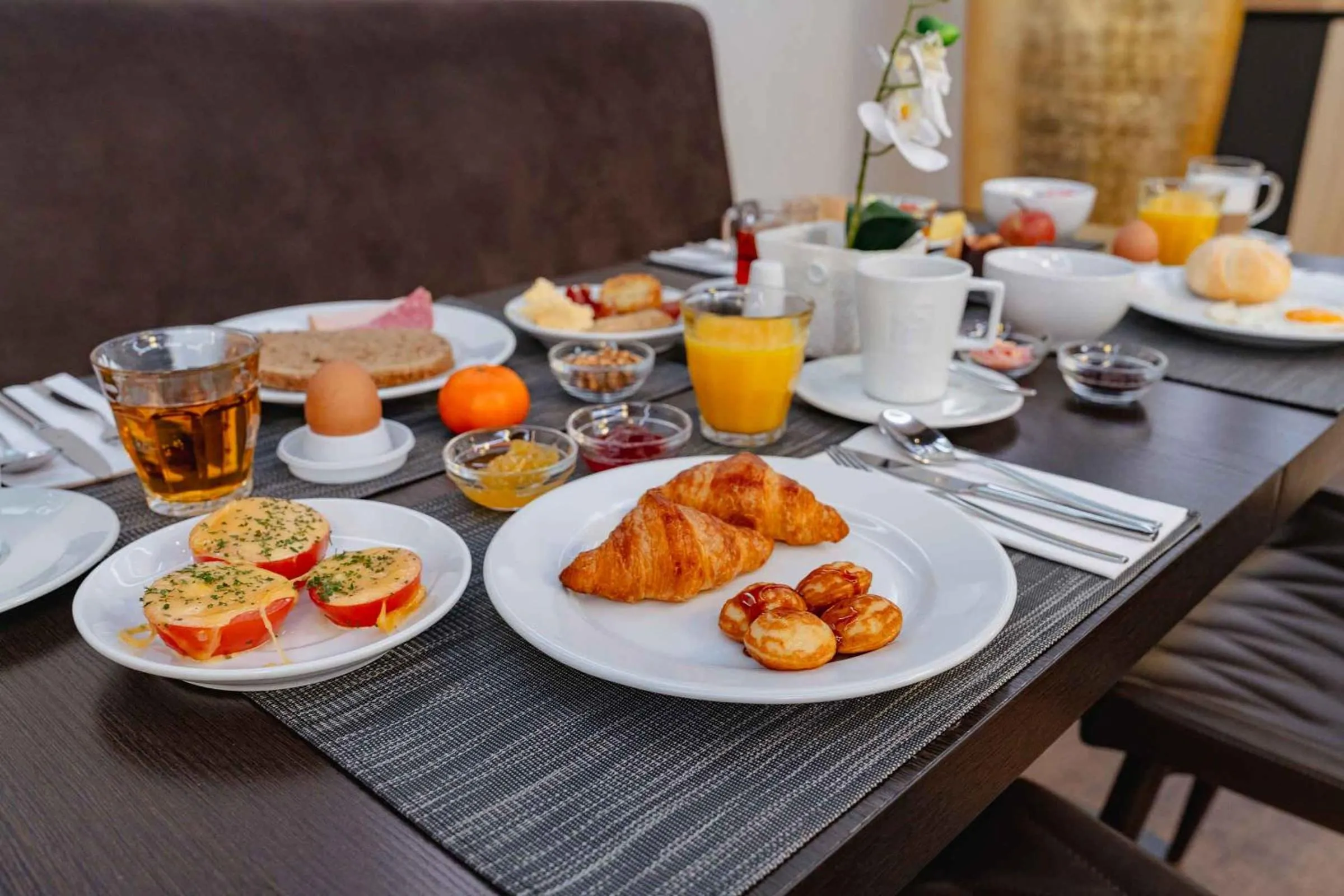 Breakfast in PLAZA Premium Den Haag City Center