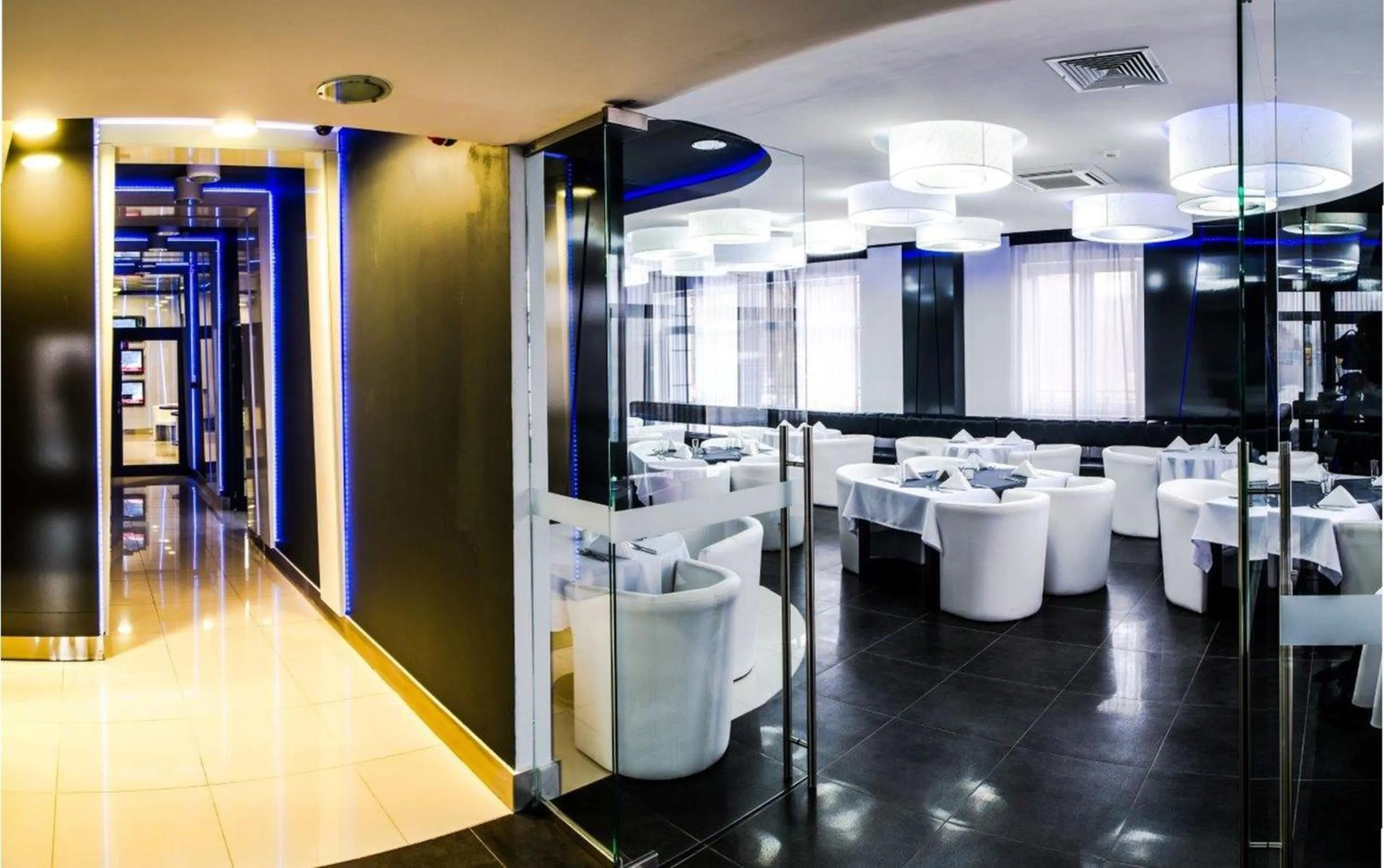 Communal lounge/ TV room in Hotel Grafit