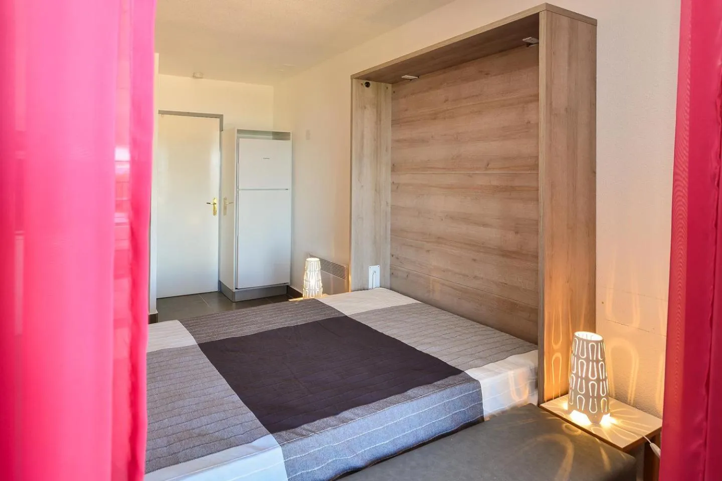 Bed in VVF Résidence Saint-Cyr-sur-Mer