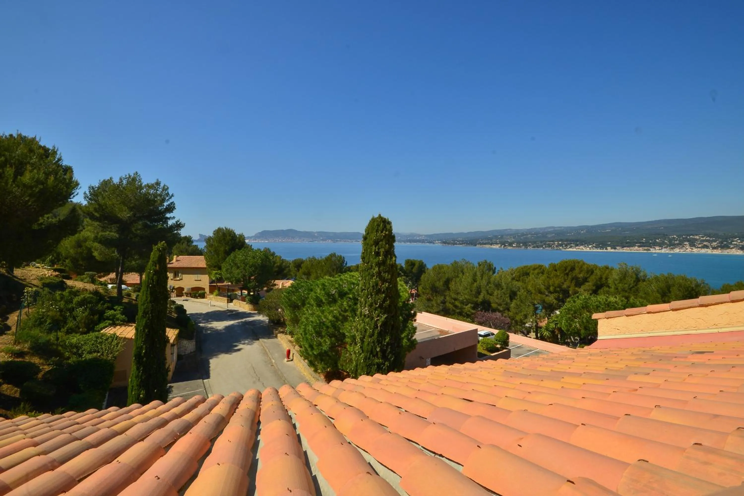 Sea view in VVF Résidence Saint-Cyr-sur-Mer