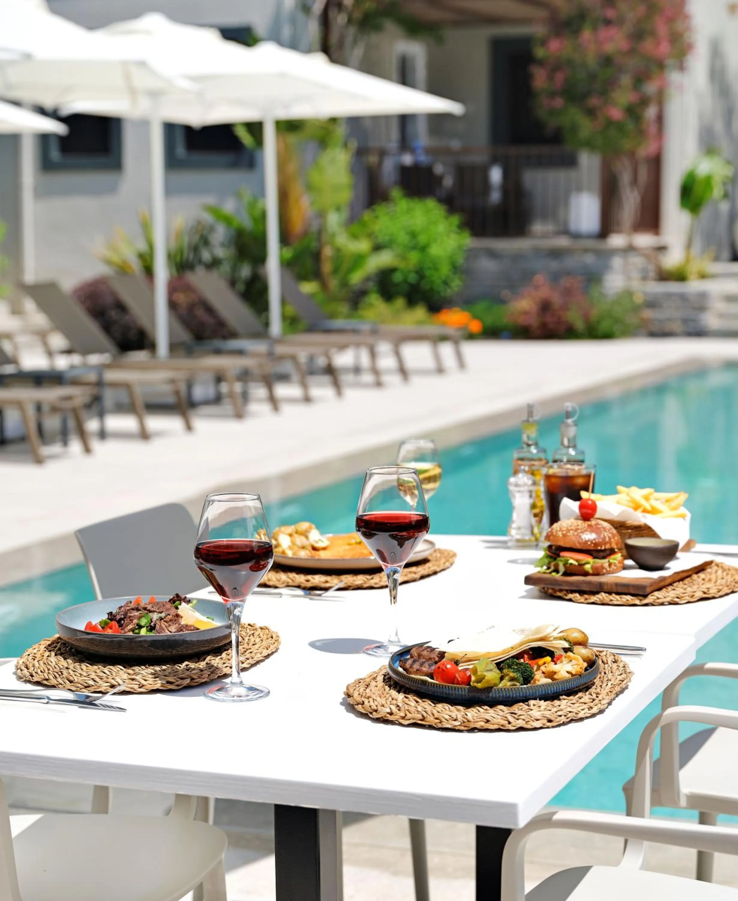 Food and drinks in Dorman Suites