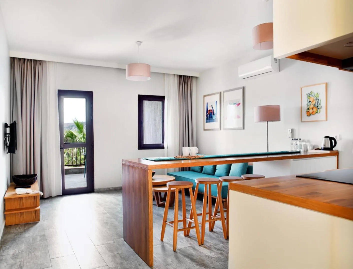 Living room in Dorman Suites