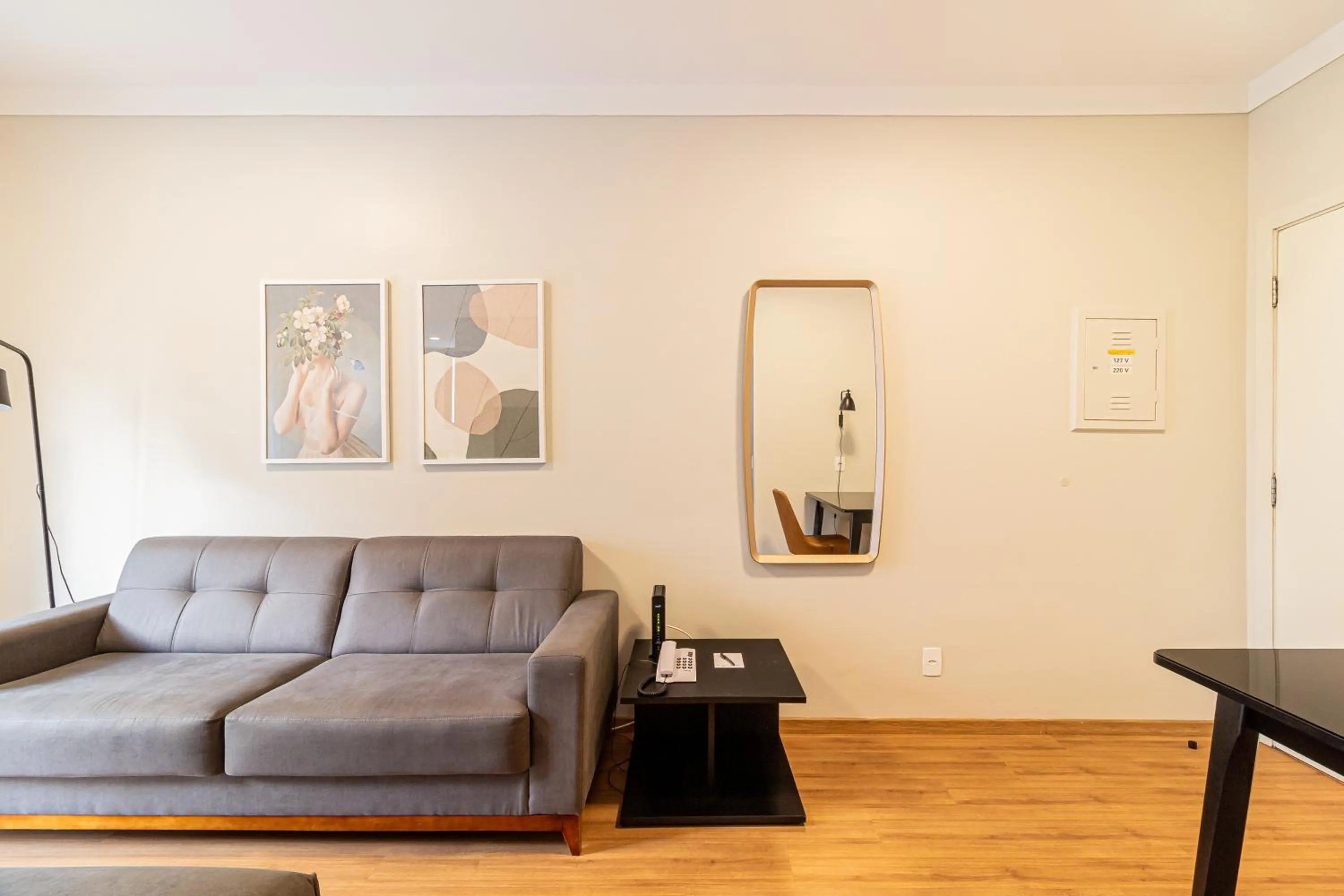 Day in H4 Hotel Opera Jardins