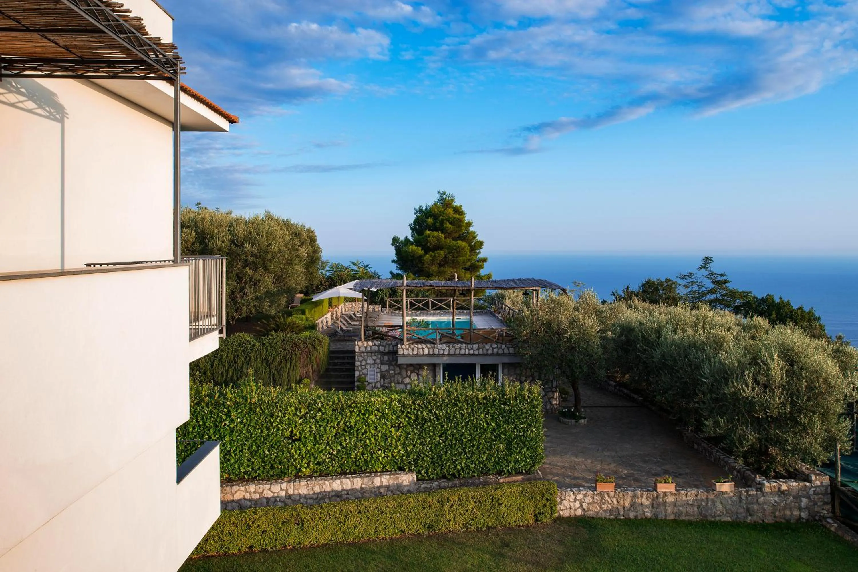 Garden view in Le Capannelle by Feeling Italy