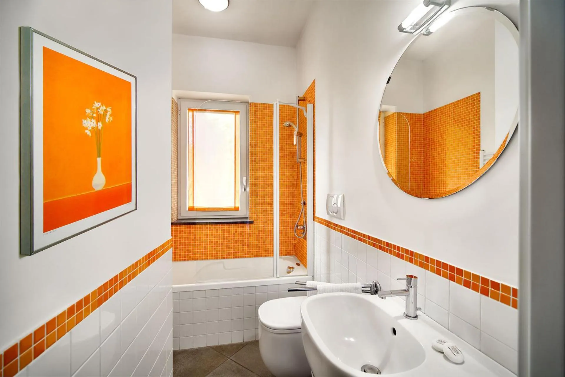 Bathroom in Le Capannelle by Feeling Italy