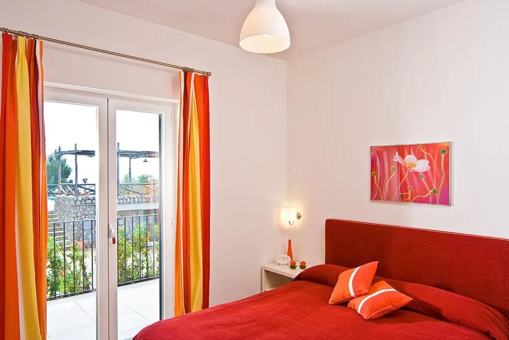 Bed in Le Capannelle by Feeling Italy