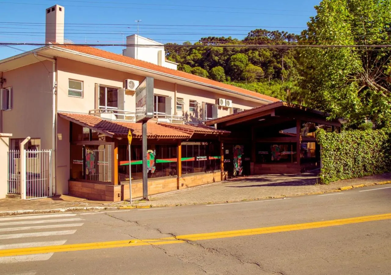 Facade/entrance in Dona Adelia Hotel e Restaurante