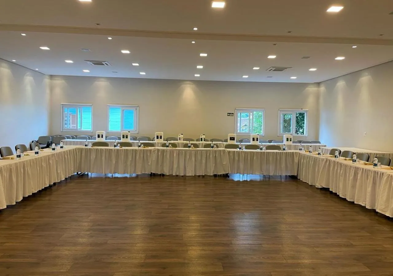 Meeting/conference room in Dona Adelia Hotel e Restaurante