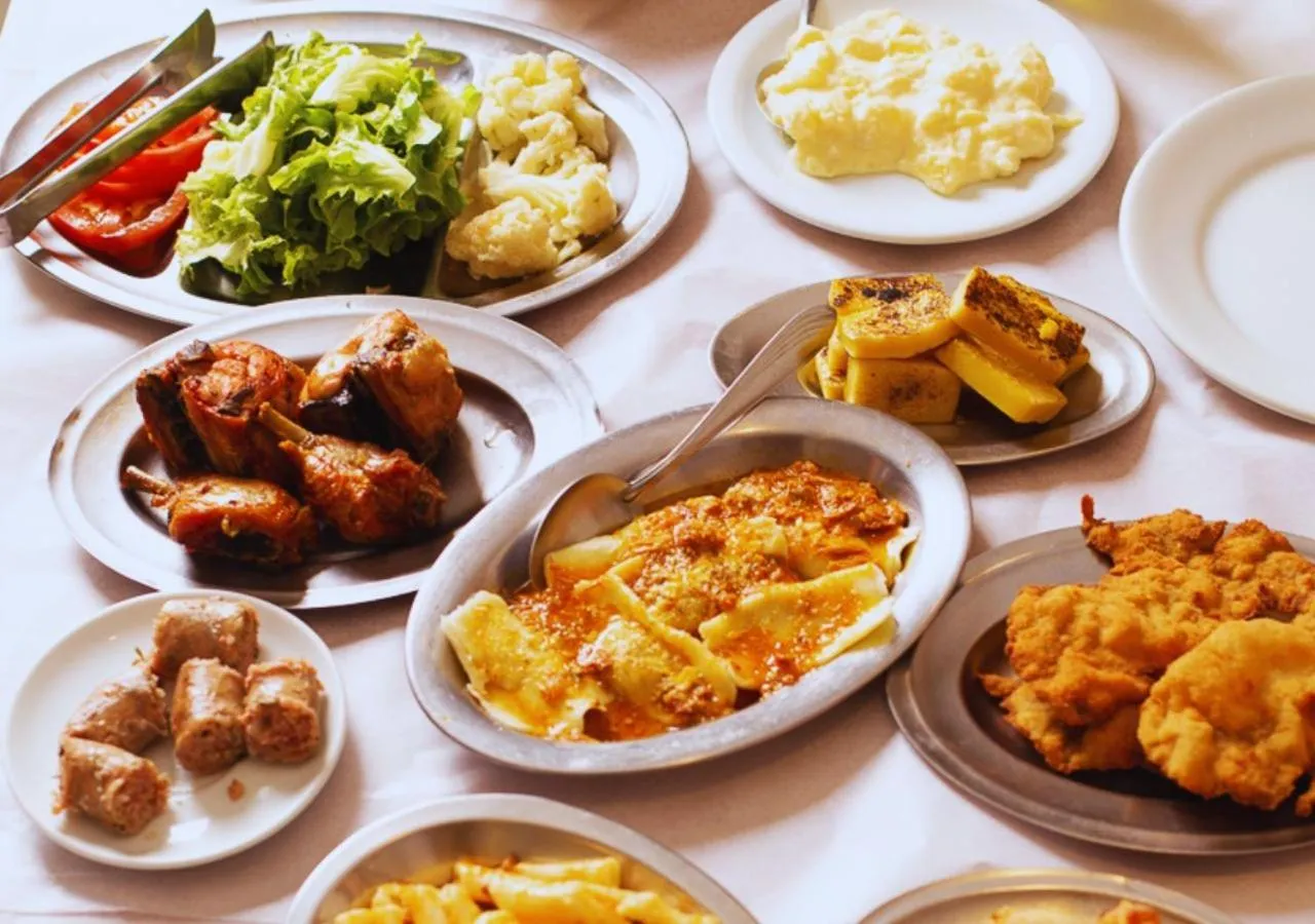 Restaurant/places to eat in Dona Adelia Hotel e Restaurante