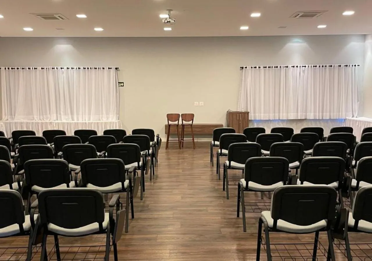 Meeting/conference room in Dona Adelia Hotel e Restaurante