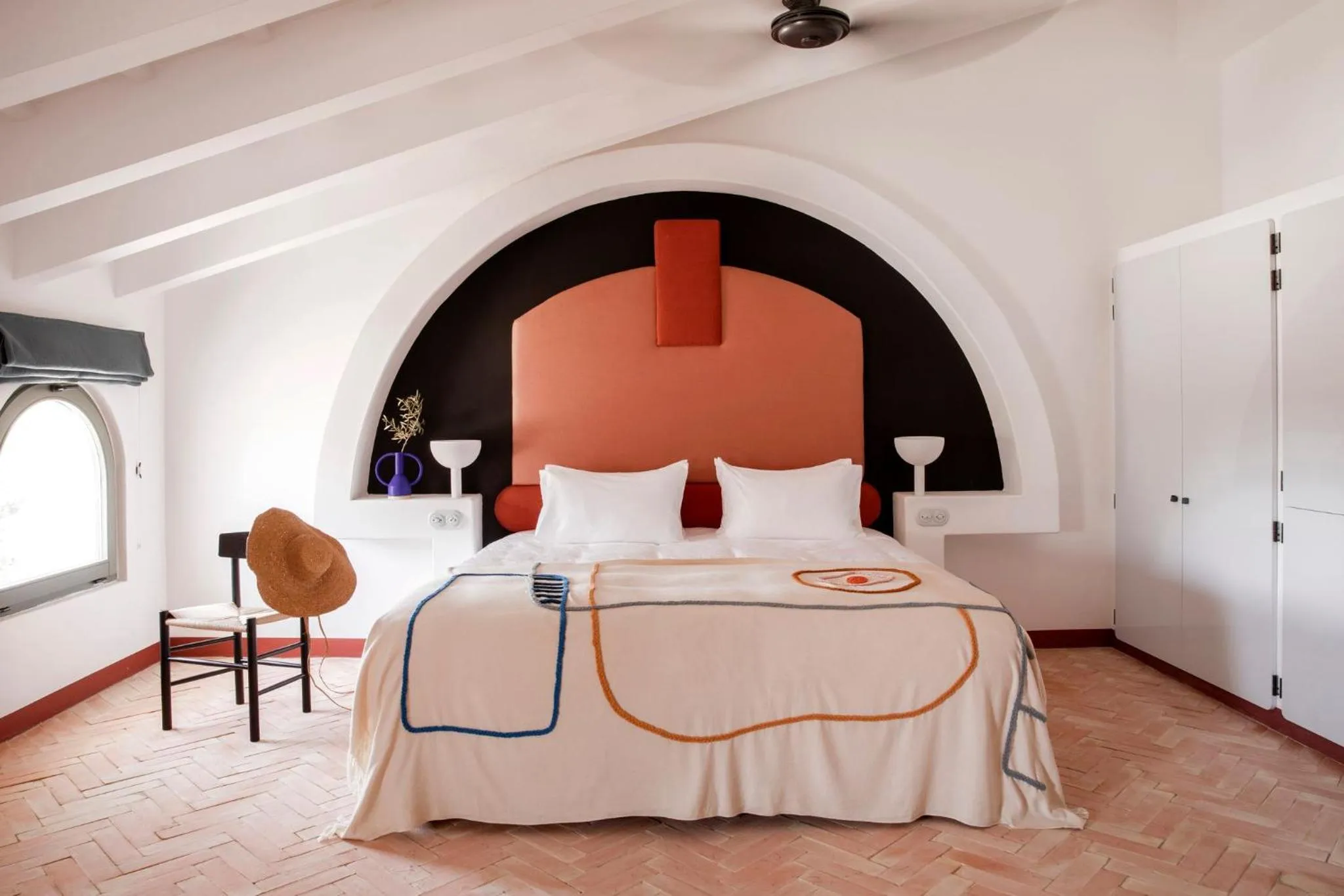 Photo of the whole room, Bed in Menorca Experimental