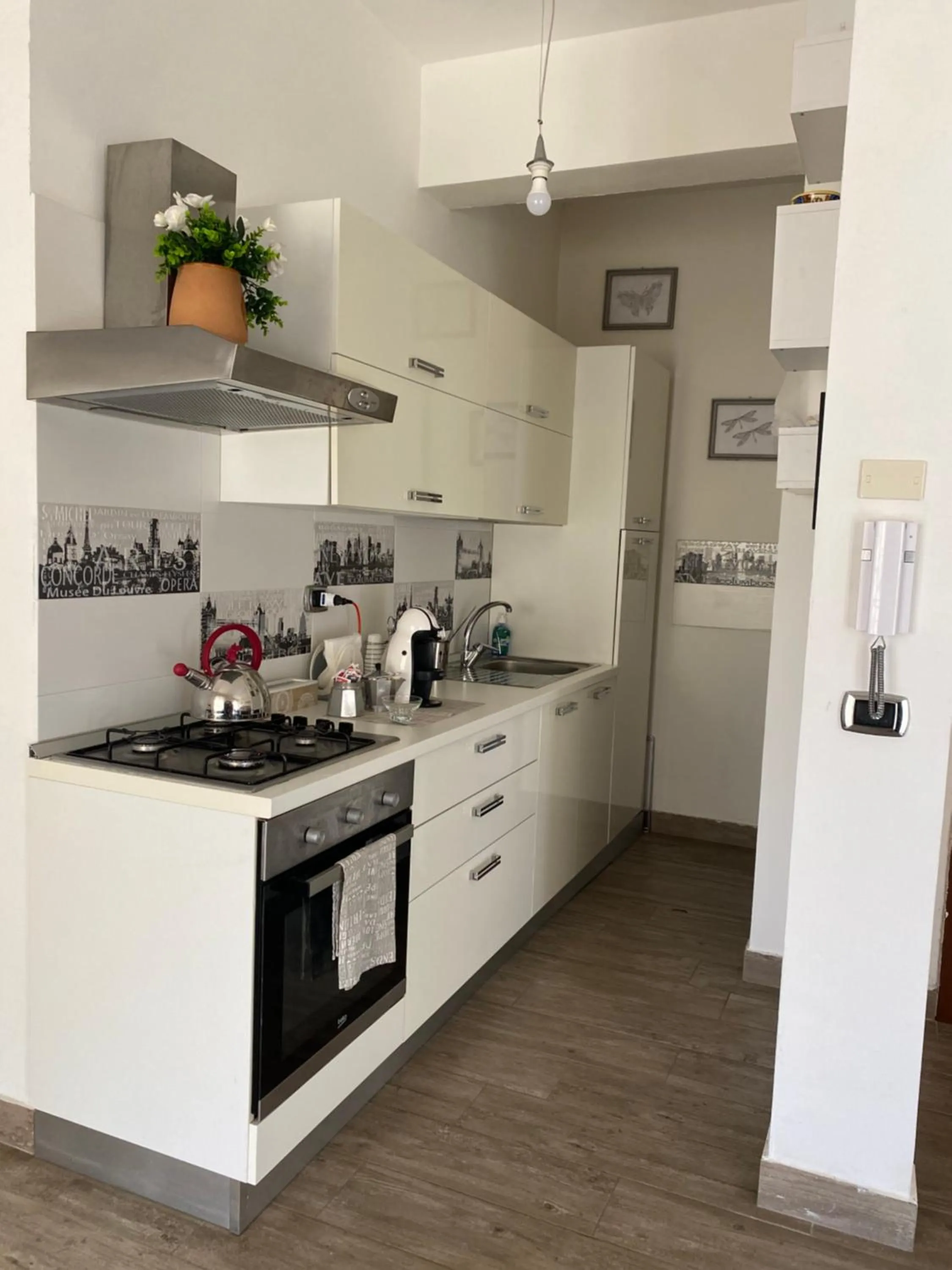 Kitchen or kitchenette in Sweet Emma