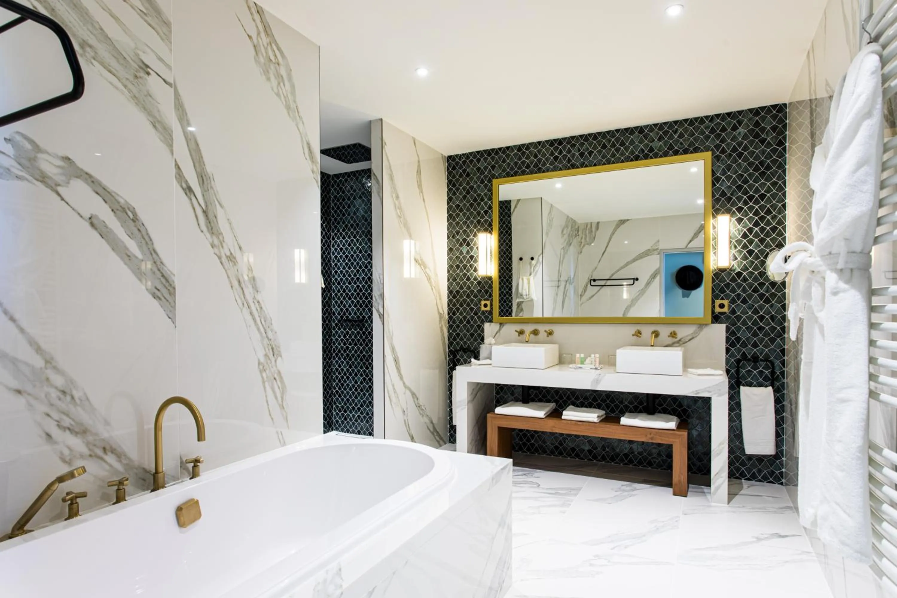 Bathroom, Bed in Olivier Leflaive Hôtel Restaurants