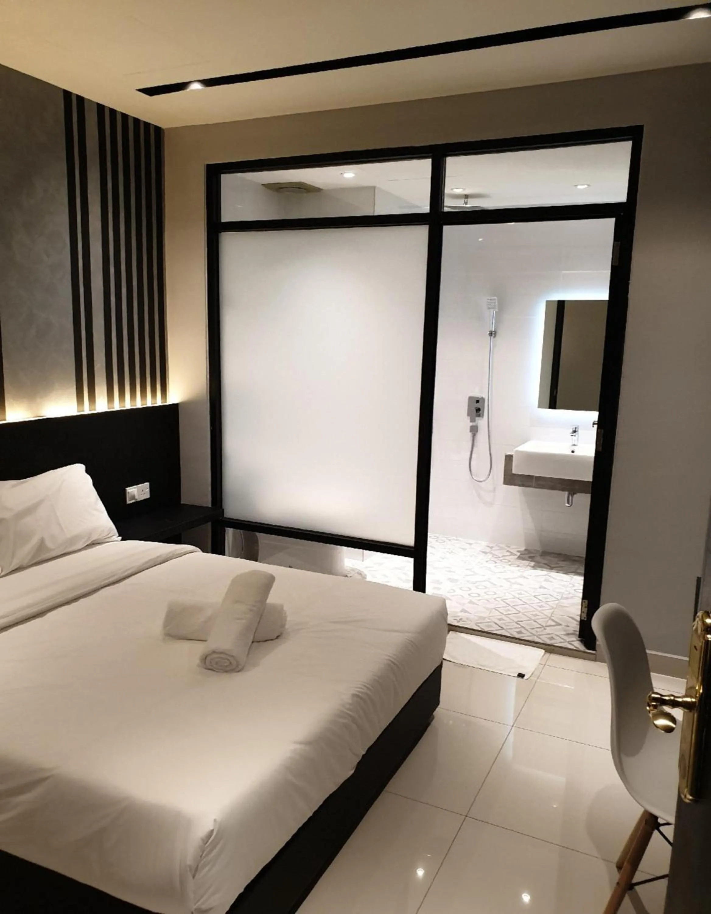 Bedroom, Bed in Suite Dreamz Hotel Banting
