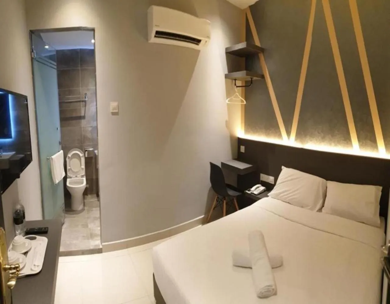 Bedroom, Bed in Suite Dreamz Hotel Banting