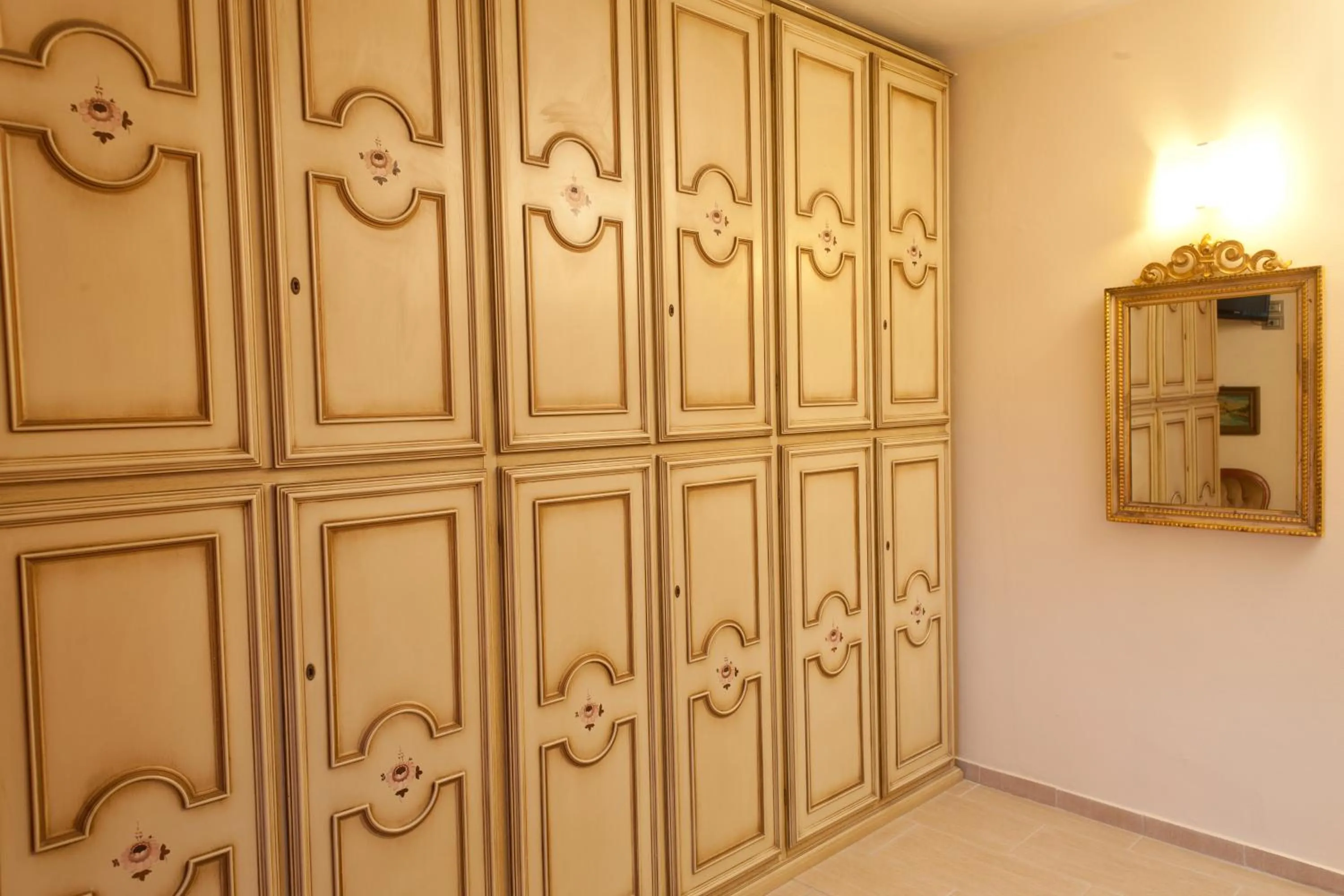 Decorative detail in B&B Al Calcandola